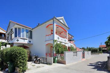 Bibinje, Zadar, Hébergement 18066 - Appartement avec une plage de galets.