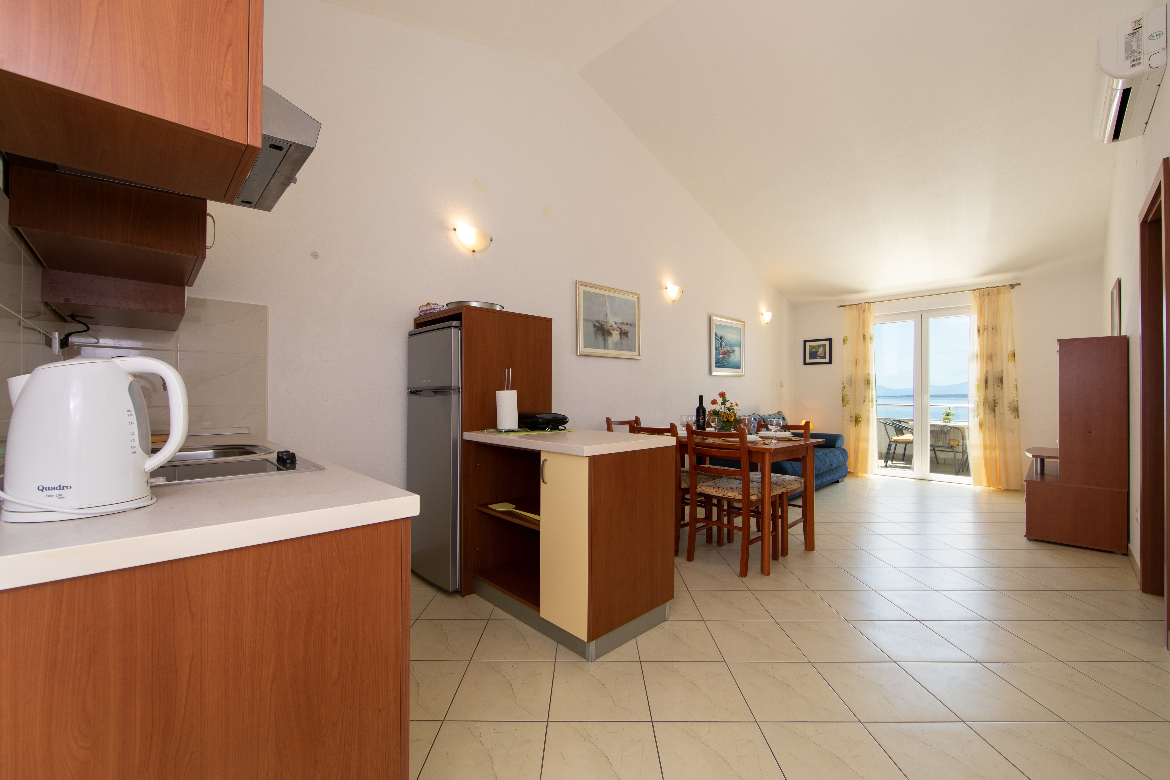 One bedroom apartment near beach Igrane, Makarska  A-b