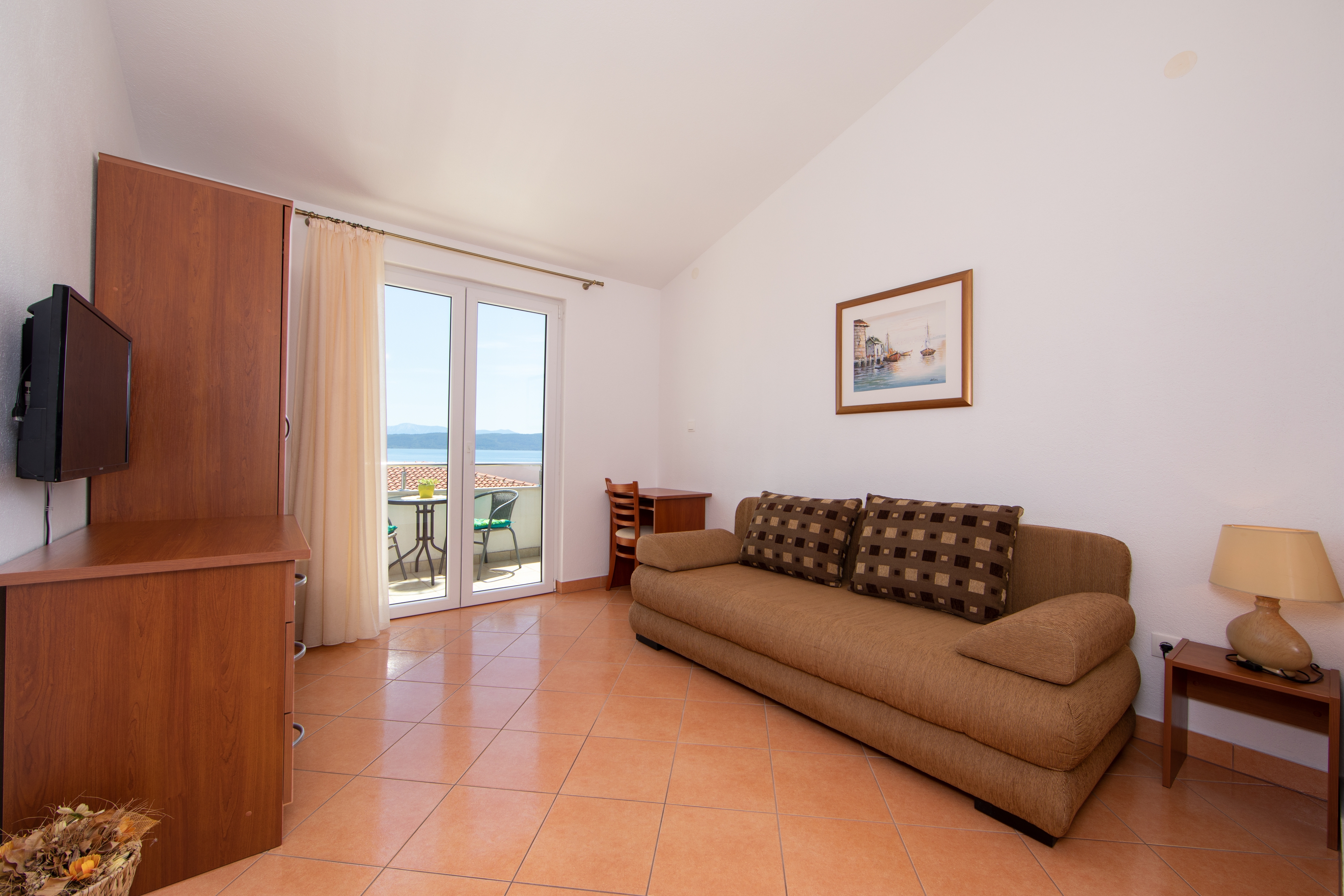 One bedroom apartment near beach Igrane, Makarska (A-18069-c) One bedroom apartment near beach Igrane, Makarska (A-18069-c)