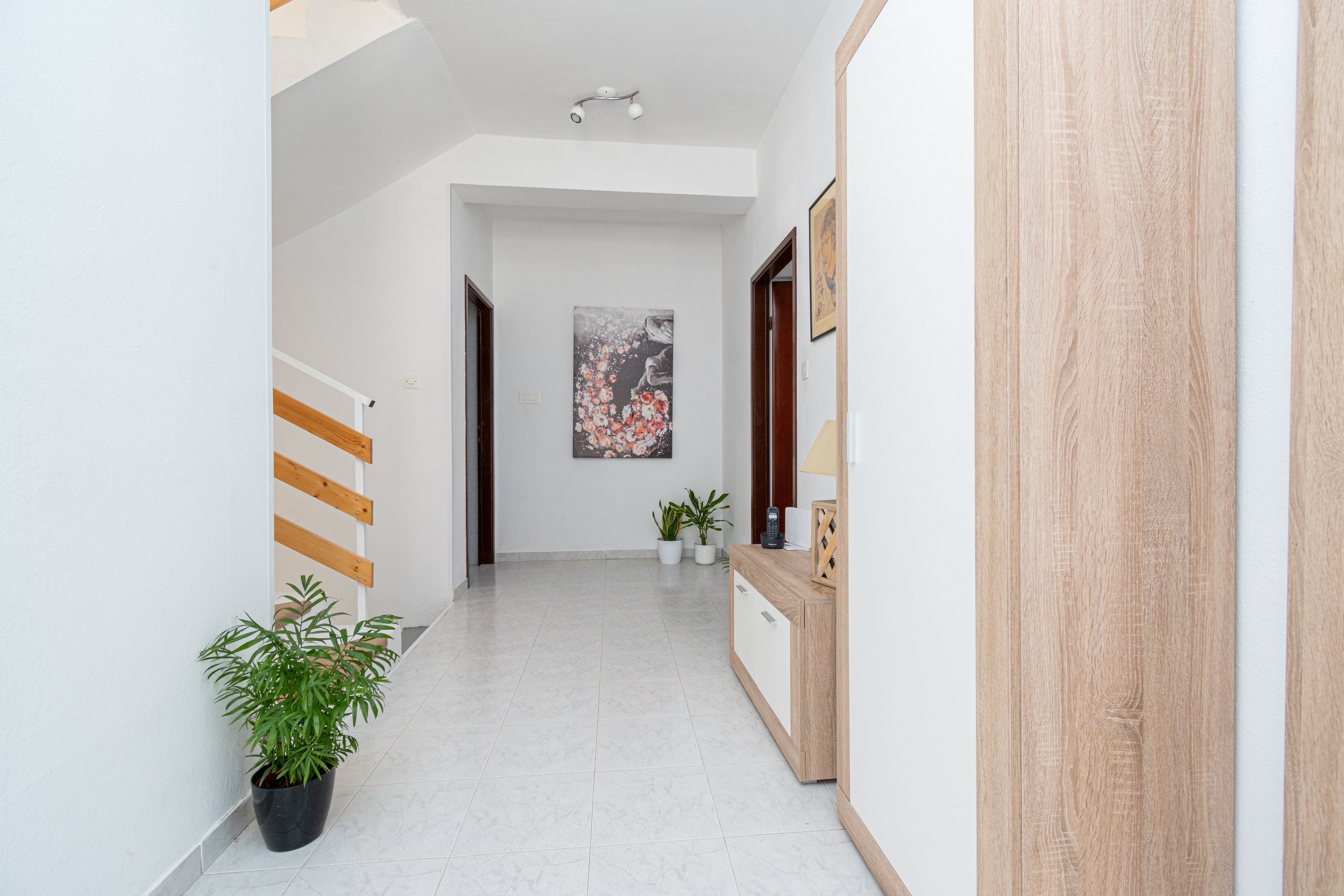 Three bedroom house with terrace and sea view Preko, Ugljan  K