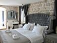 Bedroom Split, Bedroom in the room, air condition available and WiFi.