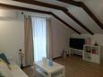 Obývací pokoj Ražanj, Obývací pokoj v ubytování typu apartment, s klimatizací a WiFi.