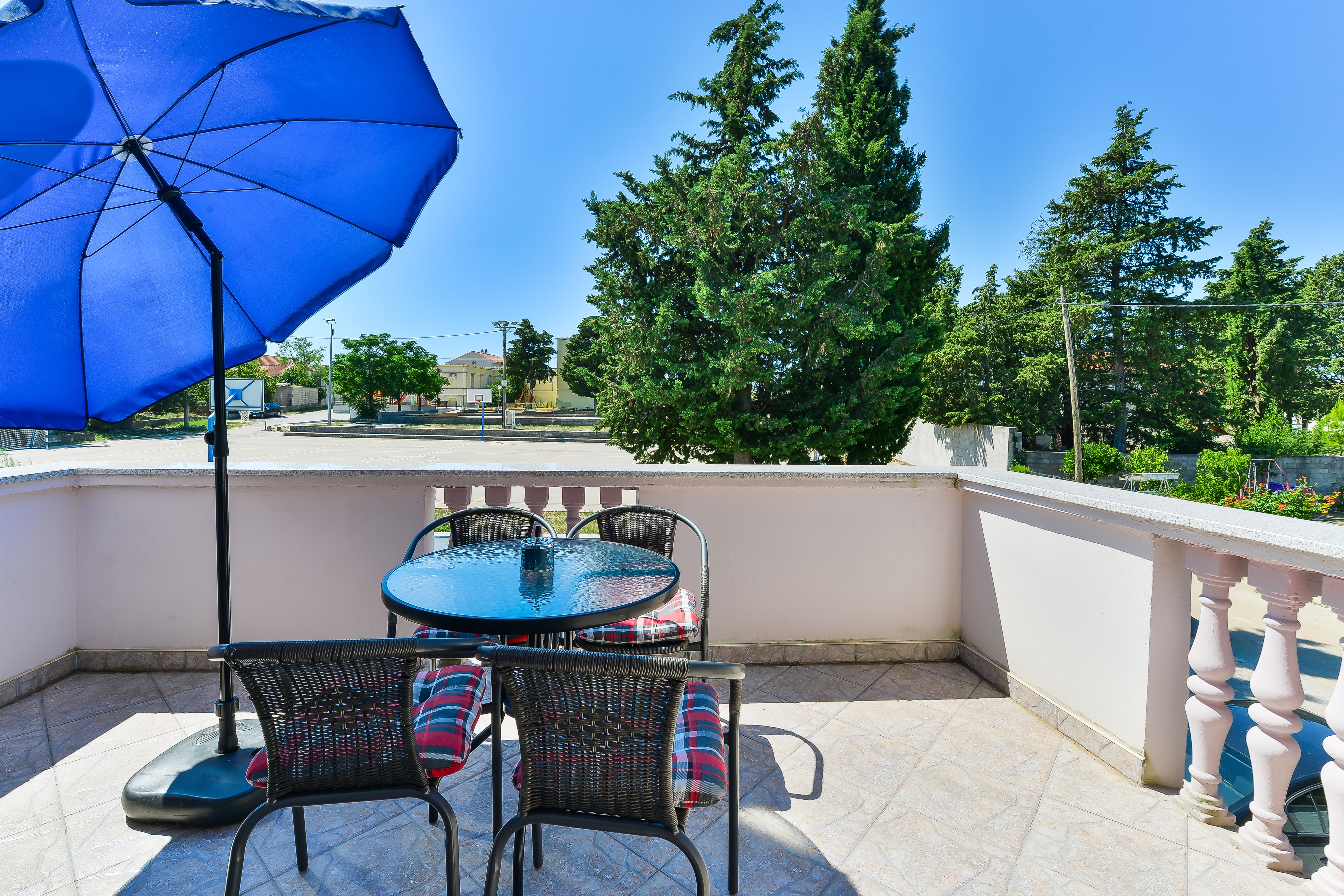Two bedroom apartment with terrace Zadar (A-18098-a) Two bedroom apartment with terrace Zadar (A-18098-a)