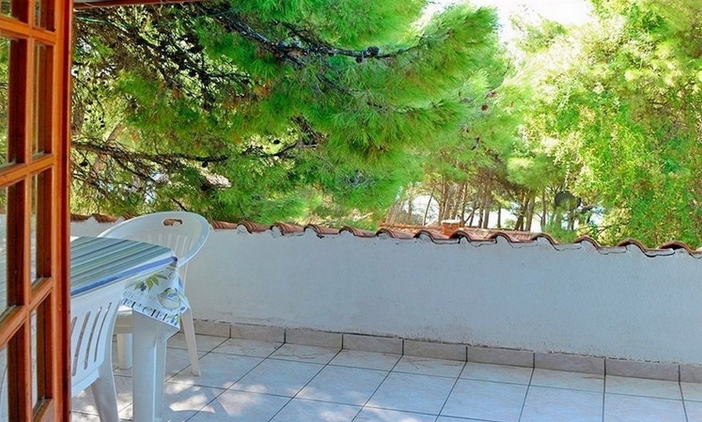 One bedroom apartment near beach Ivan Dolac, Hvar (A-18100-c) One bedroom apartment near beach Ivan Dolac, Hvar (A-18100-c)