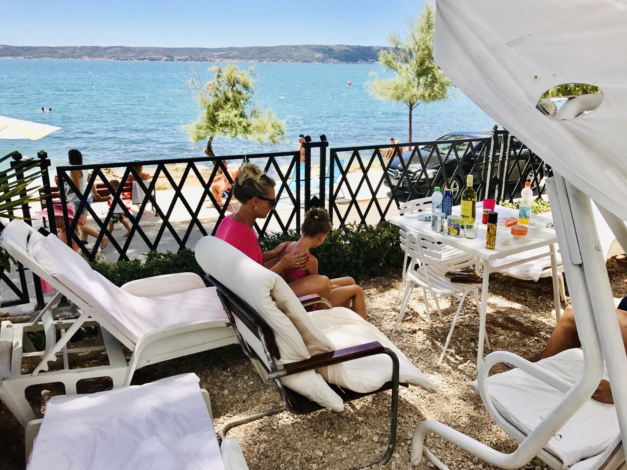 Comfortable and spacious apartment near beach Kaštel Stari, Kaštela  A-a
