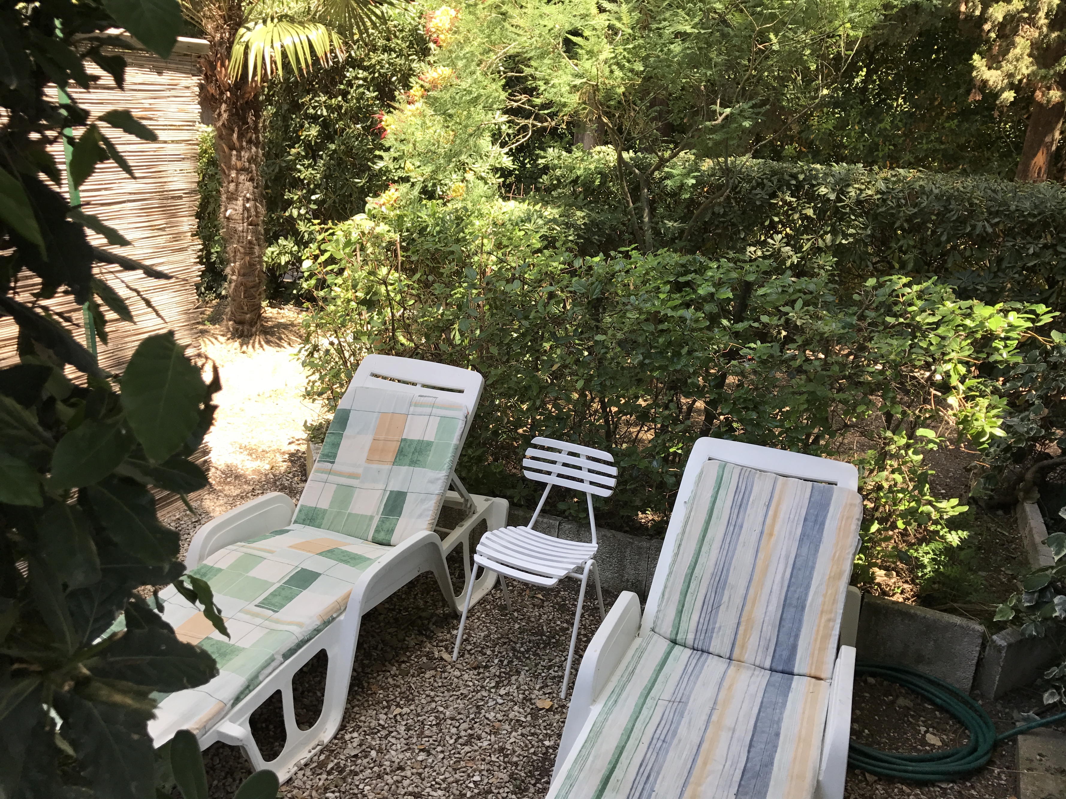 Comfortable and spacious apartment near beach Kaštel Stari, Kaštela  A-a