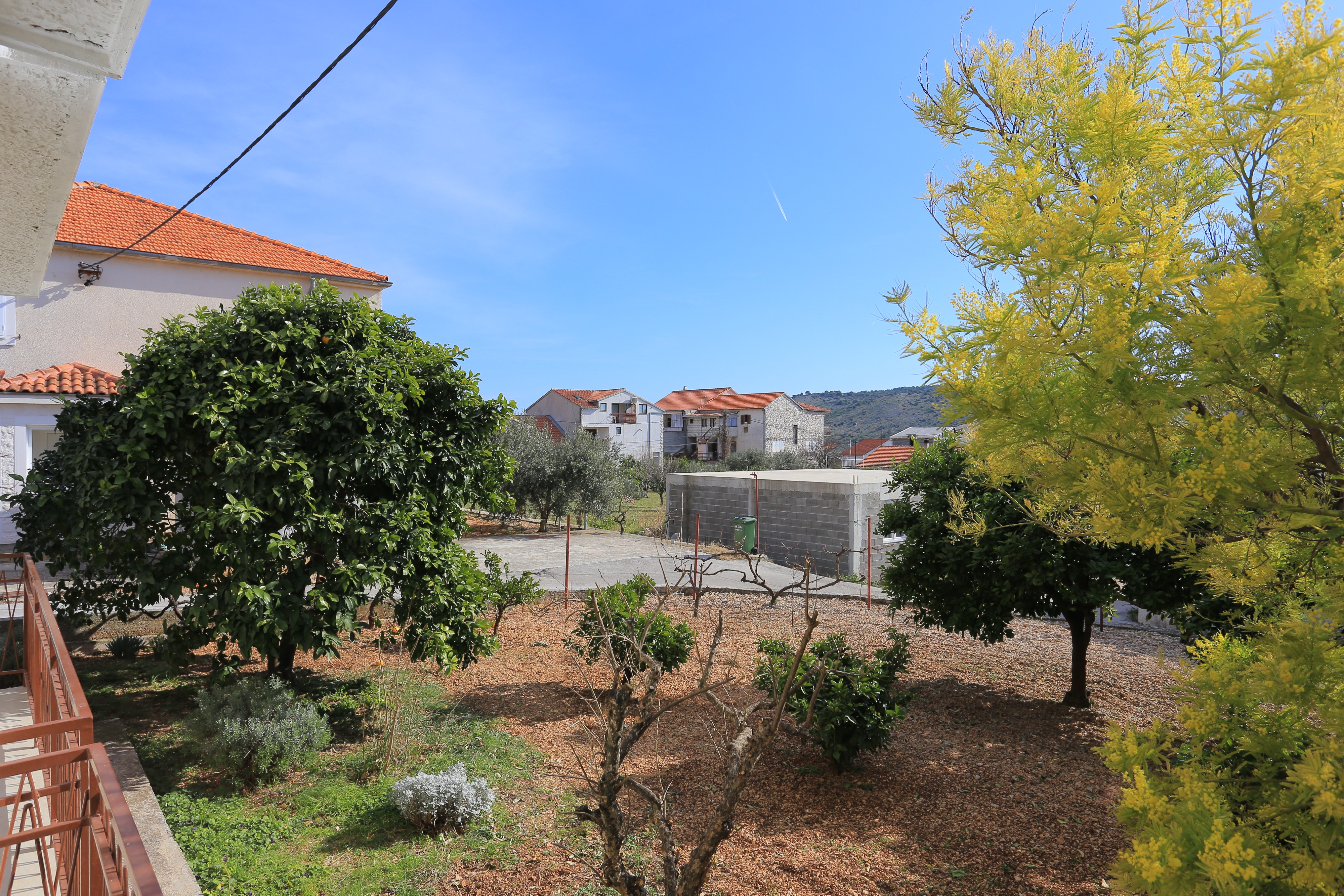 Two bedroom apartment with terrace Trogir  A-a