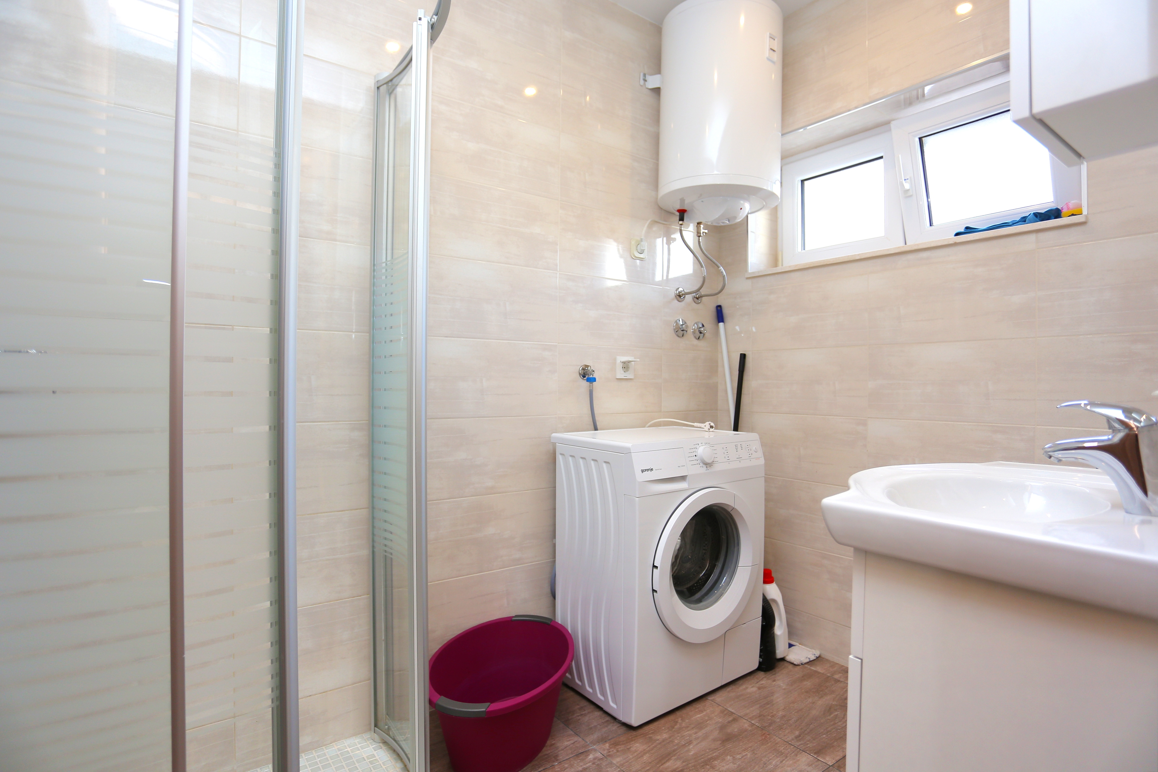 Two bedroom apartment with terrace Trogir  A-a