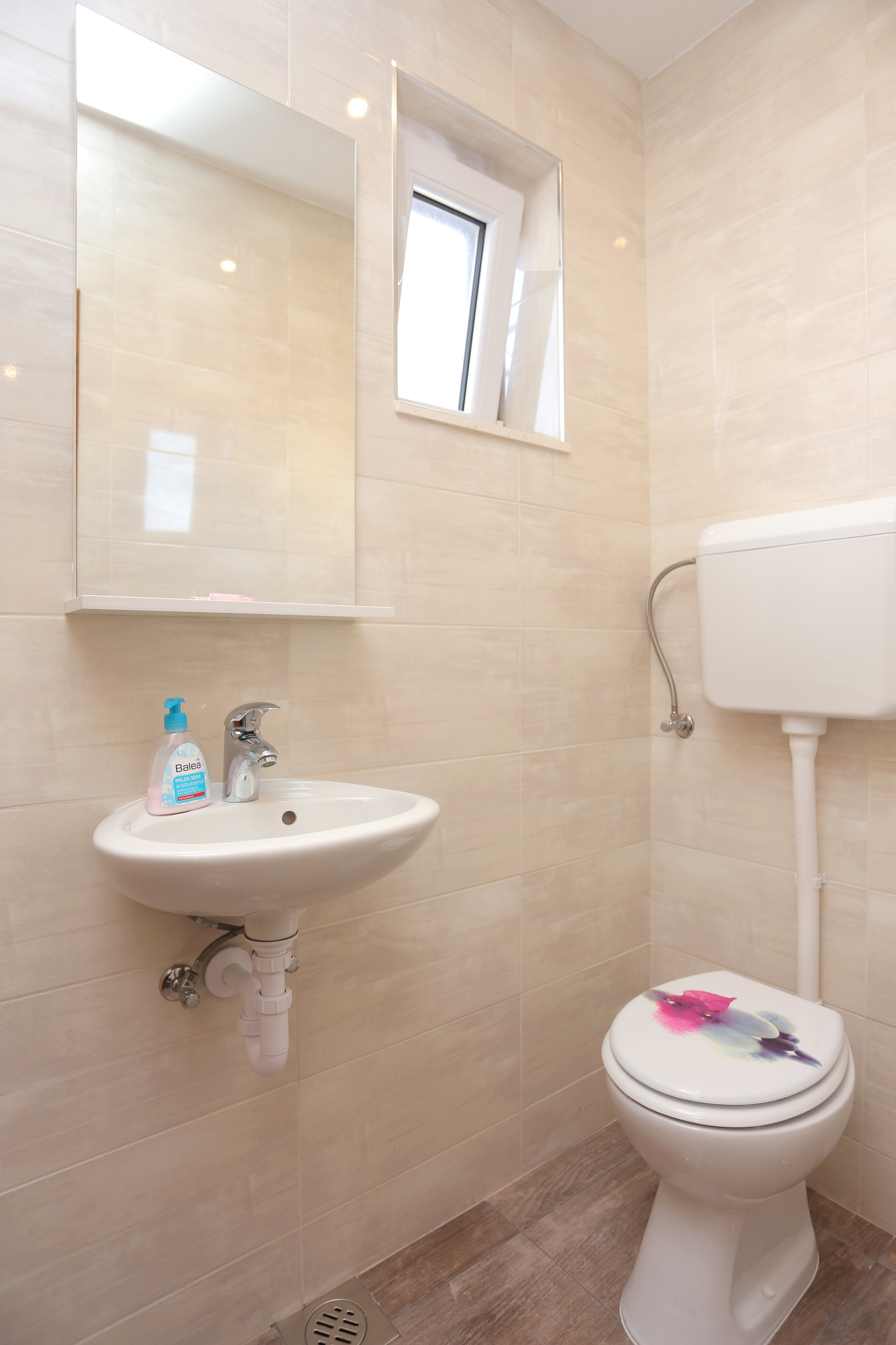 Two bedroom apartment with terrace Trogir  A-a