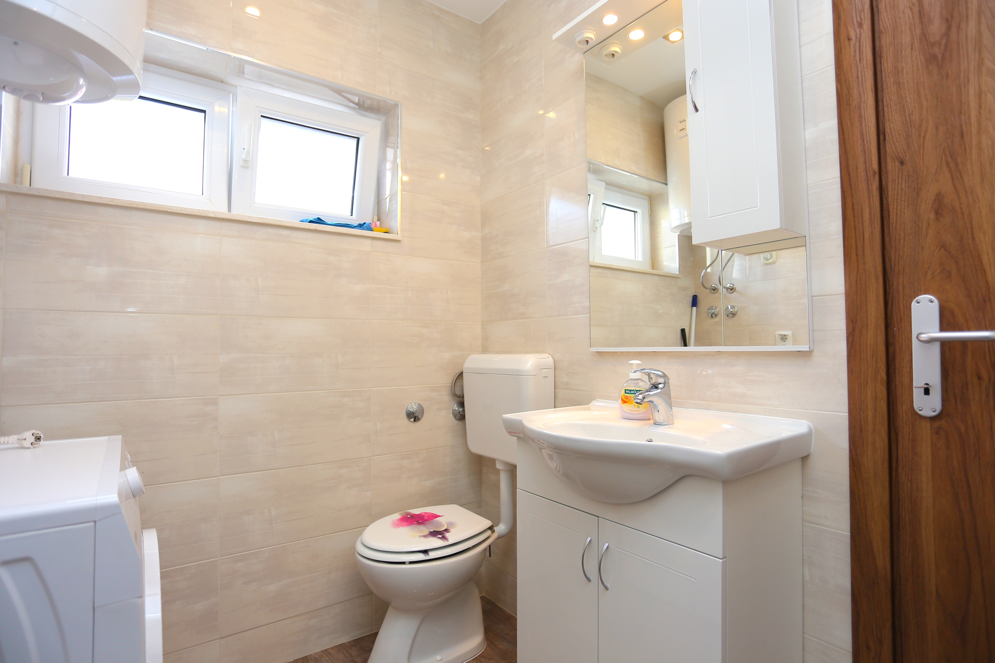 Two bedroom apartment with terrace Trogir  A-a