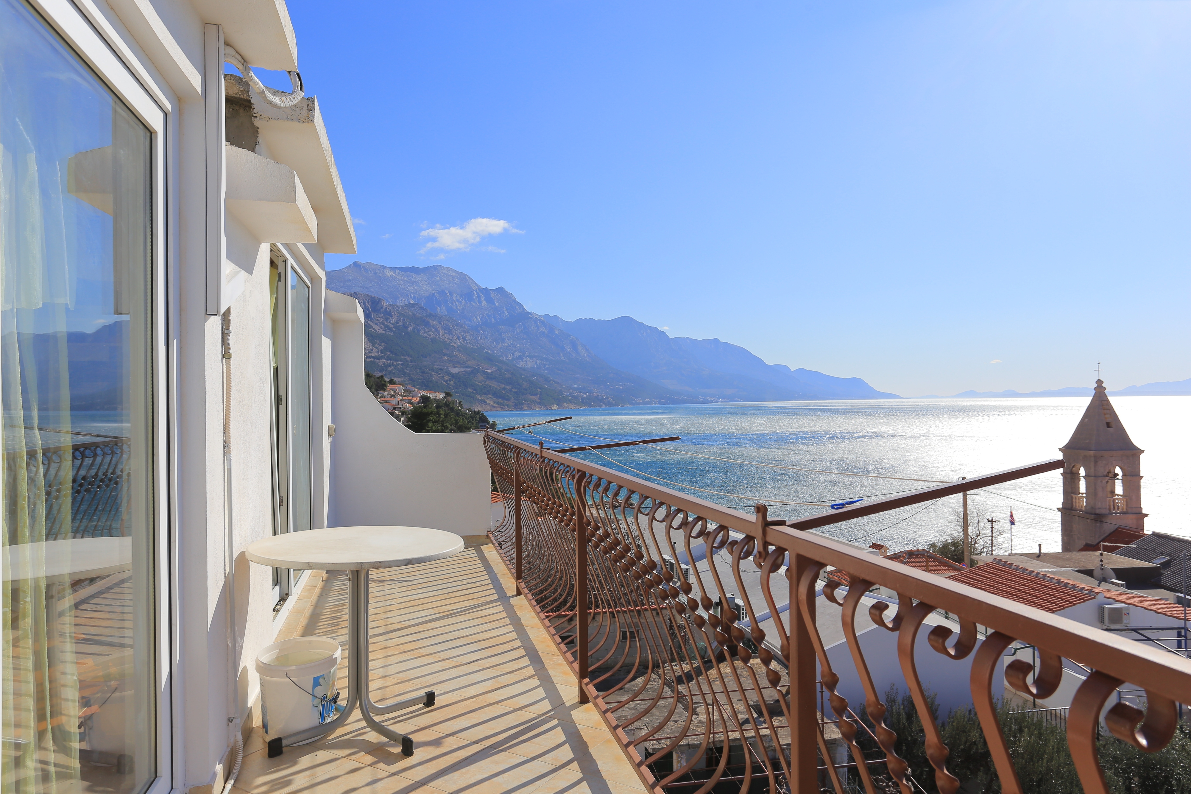 Two bedroom apartment with terrace and sea view Pisak, Omiš  A-a