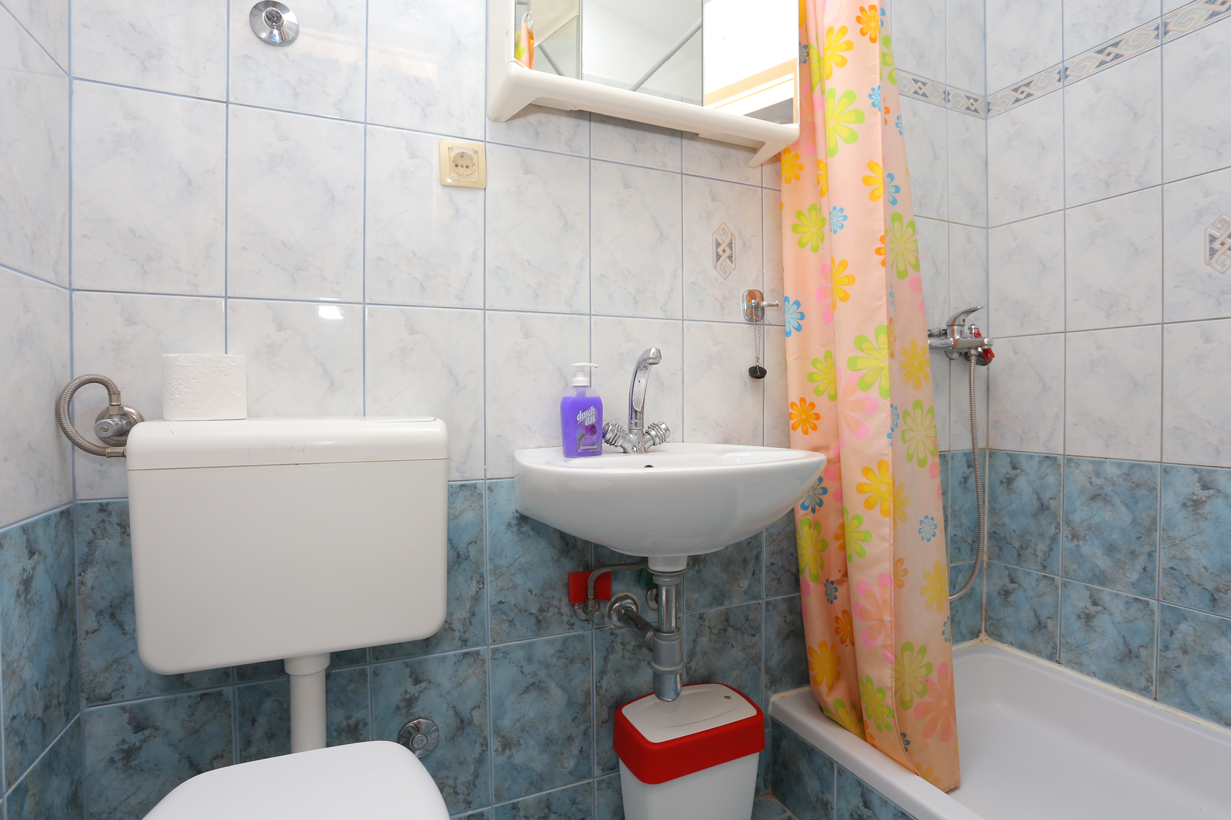 Two bedroom apartment with terrace and sea view Pisak, Omiš  A-a