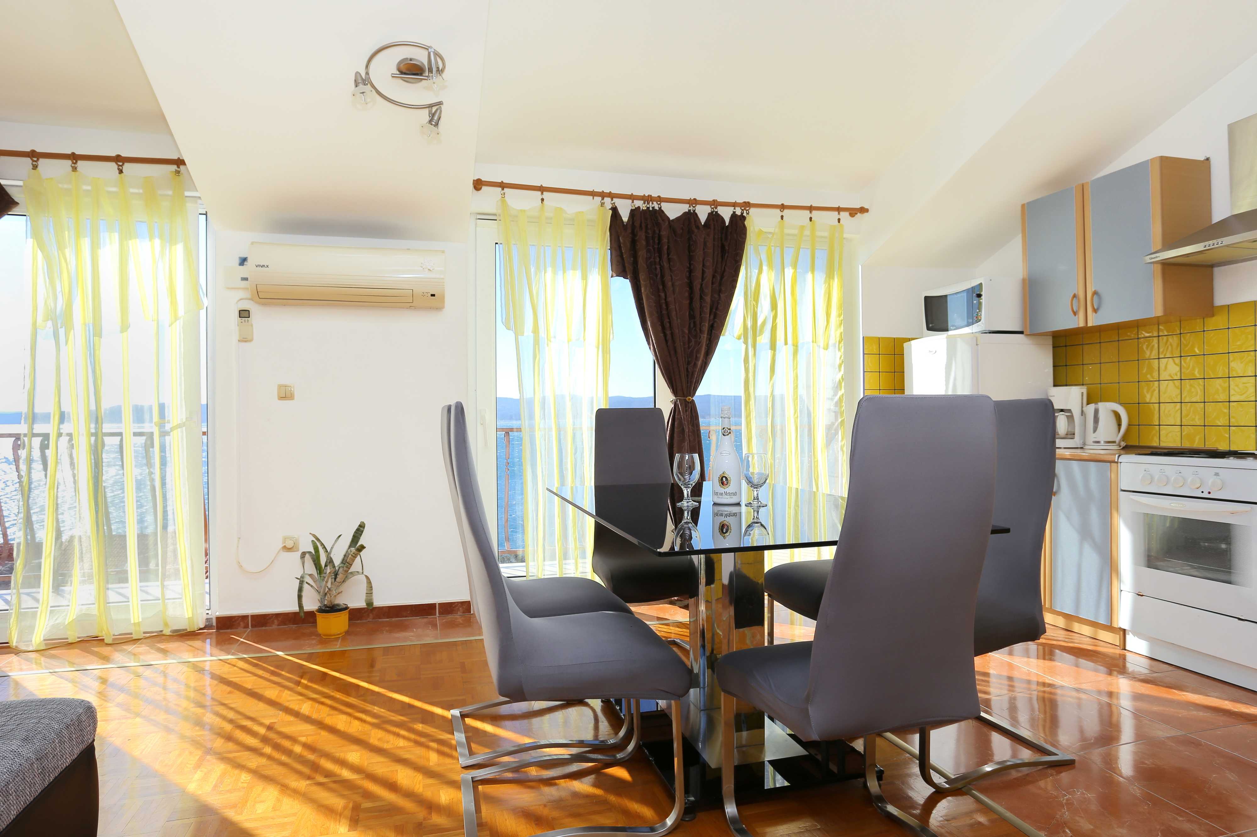 Top Omiš Pisak Top Omiš Pisak