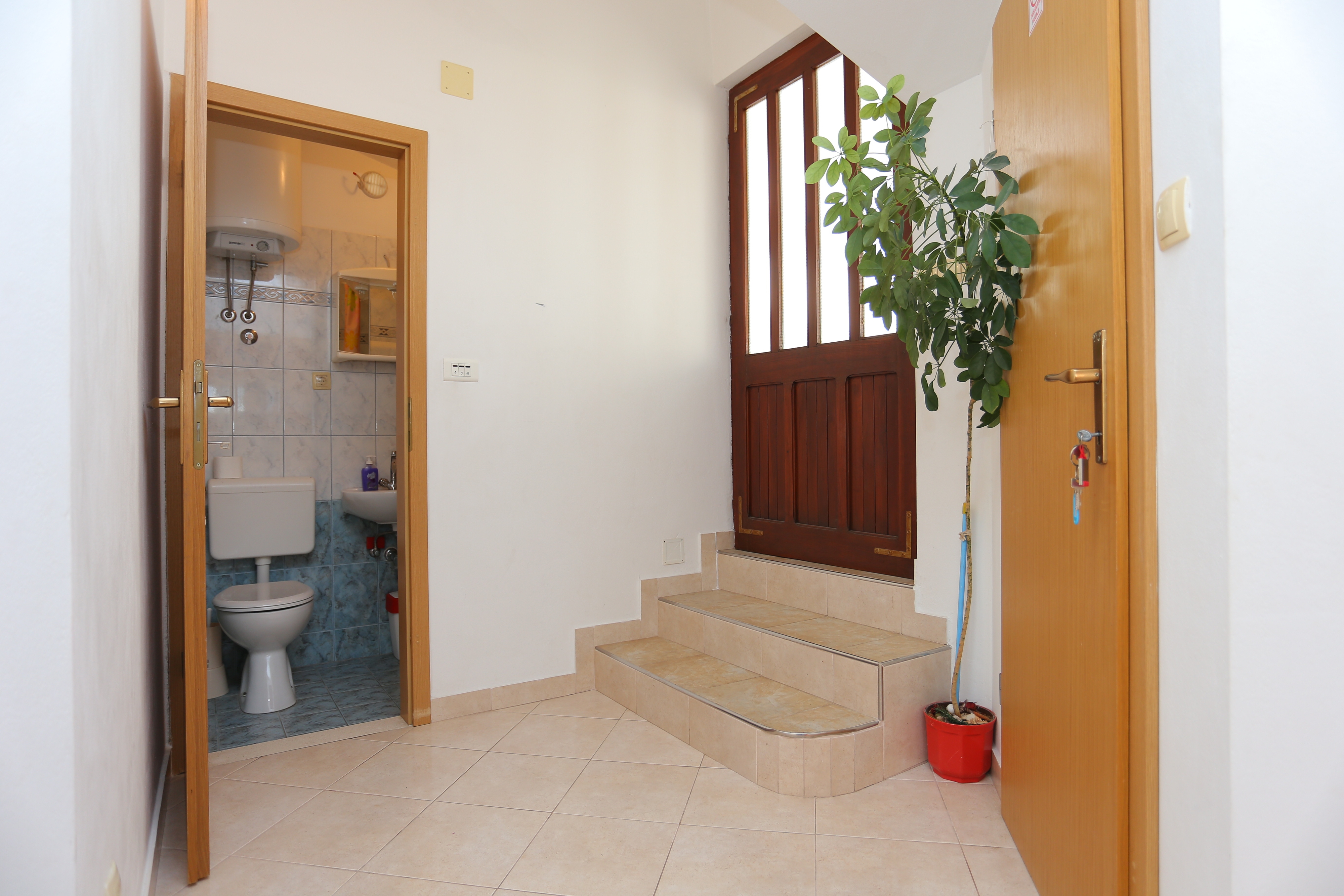 Two bedroom apartment with terrace and sea view Pisak, Omiš  A-a