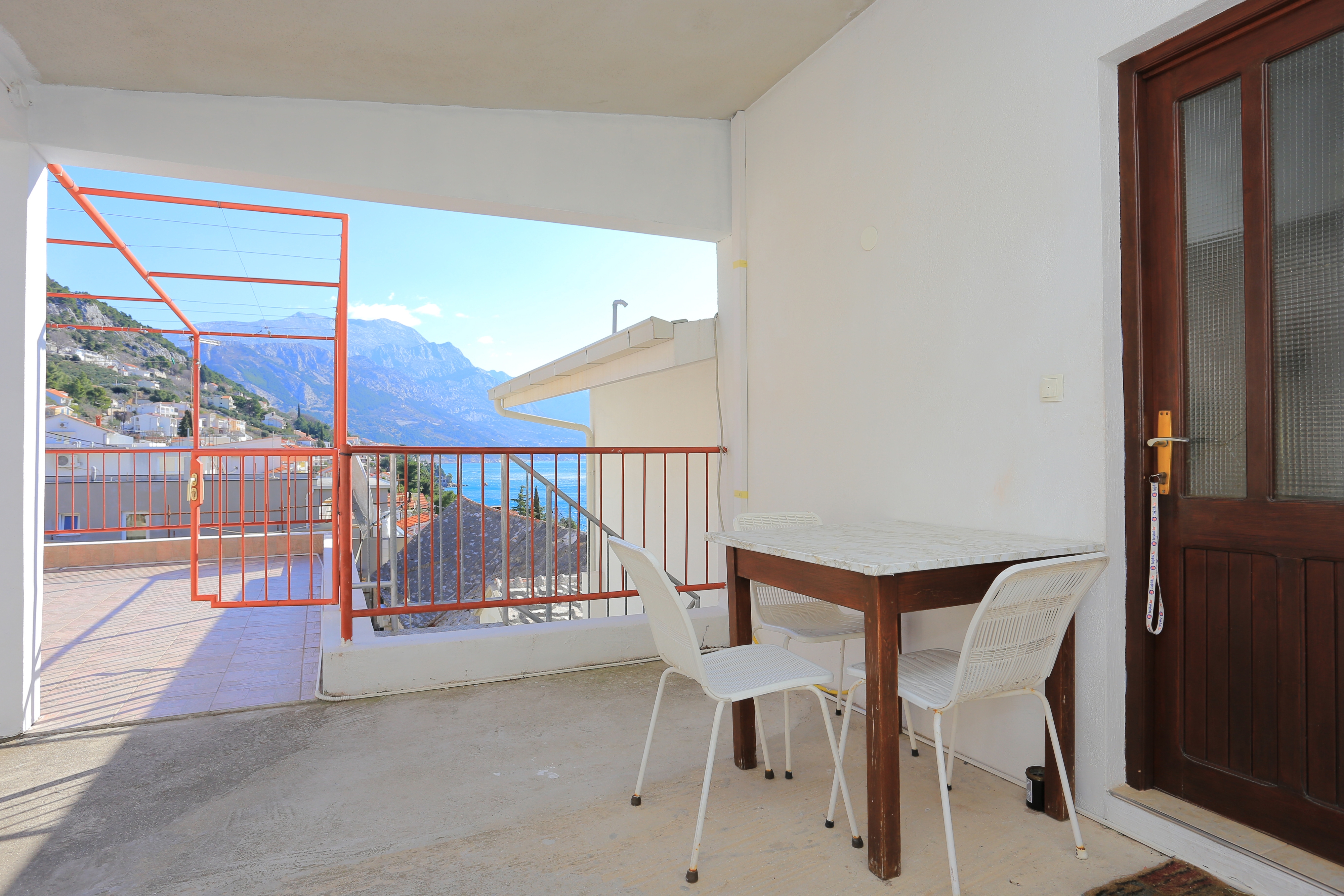 Two bedroom apartment with terrace and sea view Pisak, Omiš  A-a