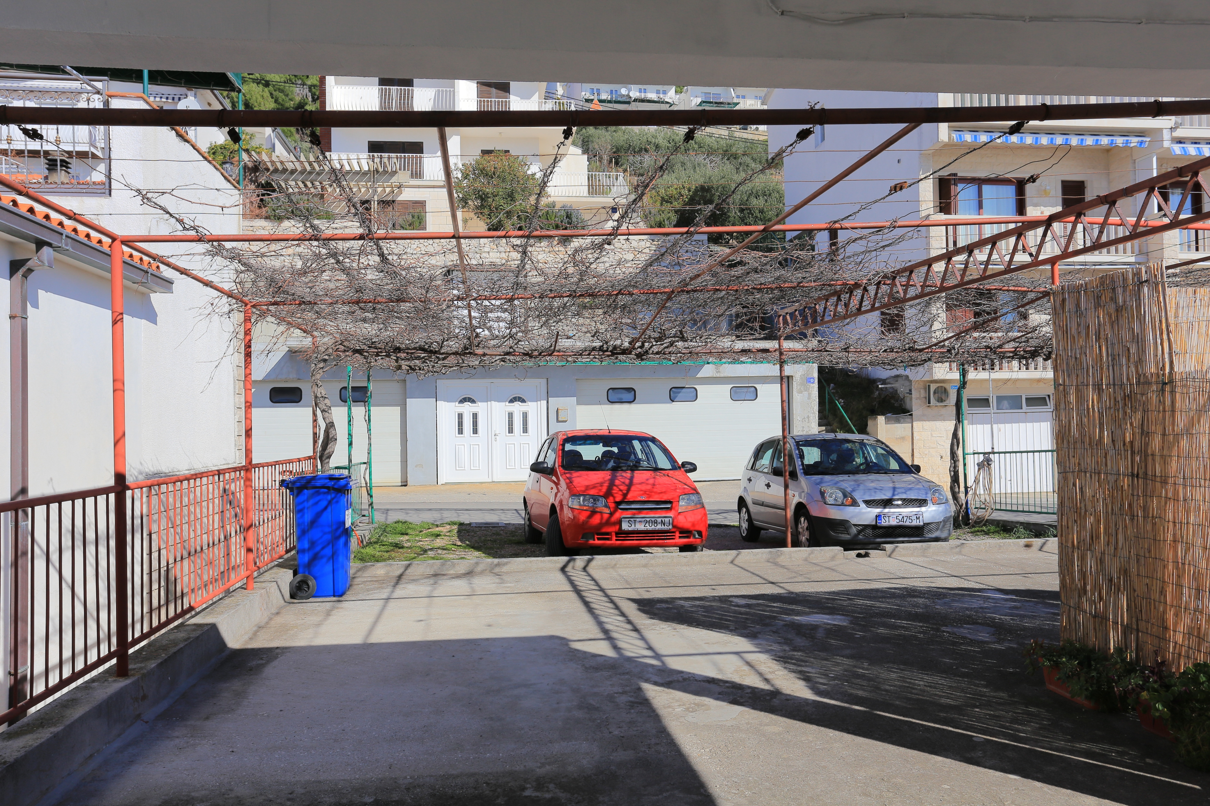 Two bedroom apartment with terrace and sea view Pisak, Omiš  A-a