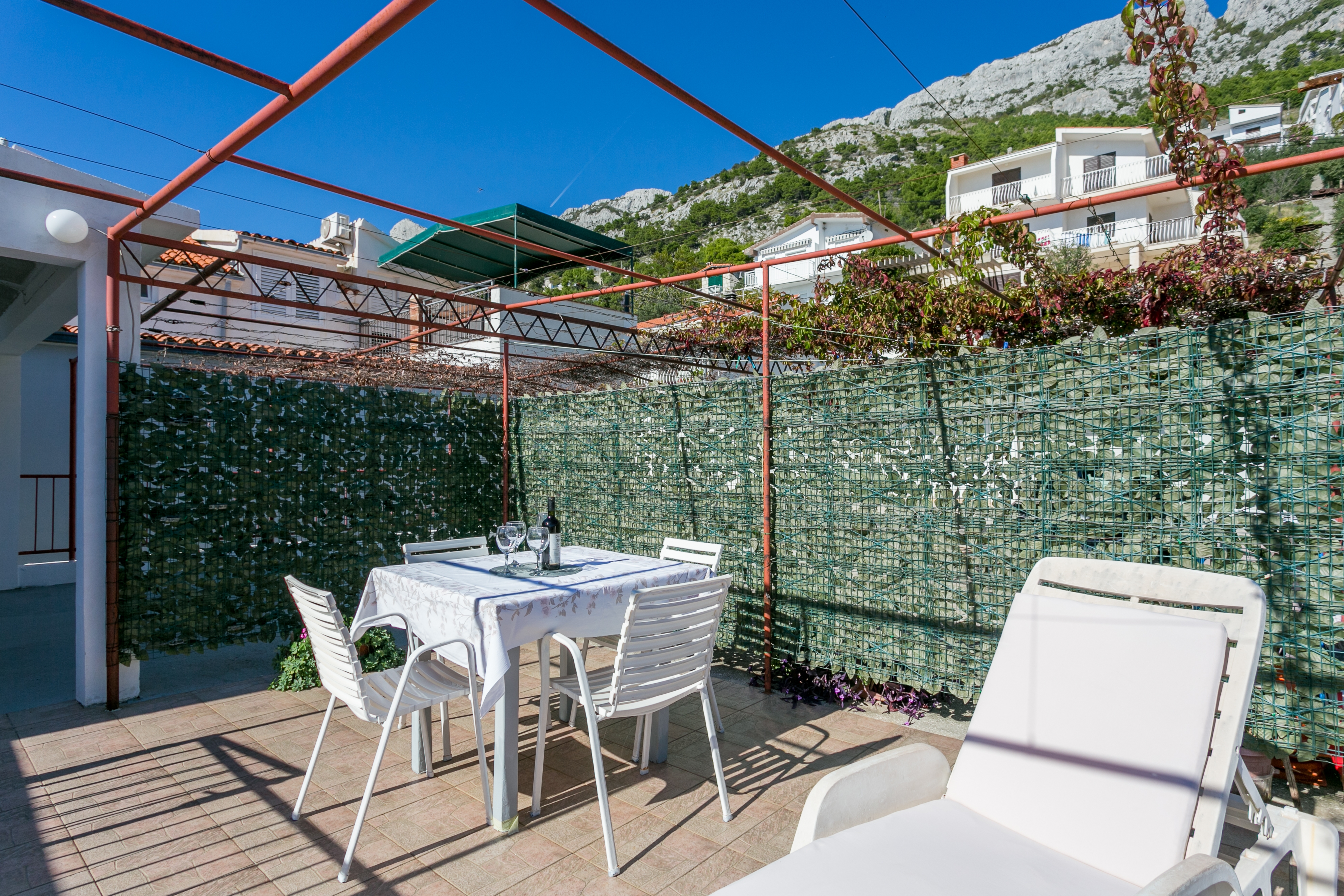 Three bedroom apartment with terrace and sea view Pisak, Omiš  A-b