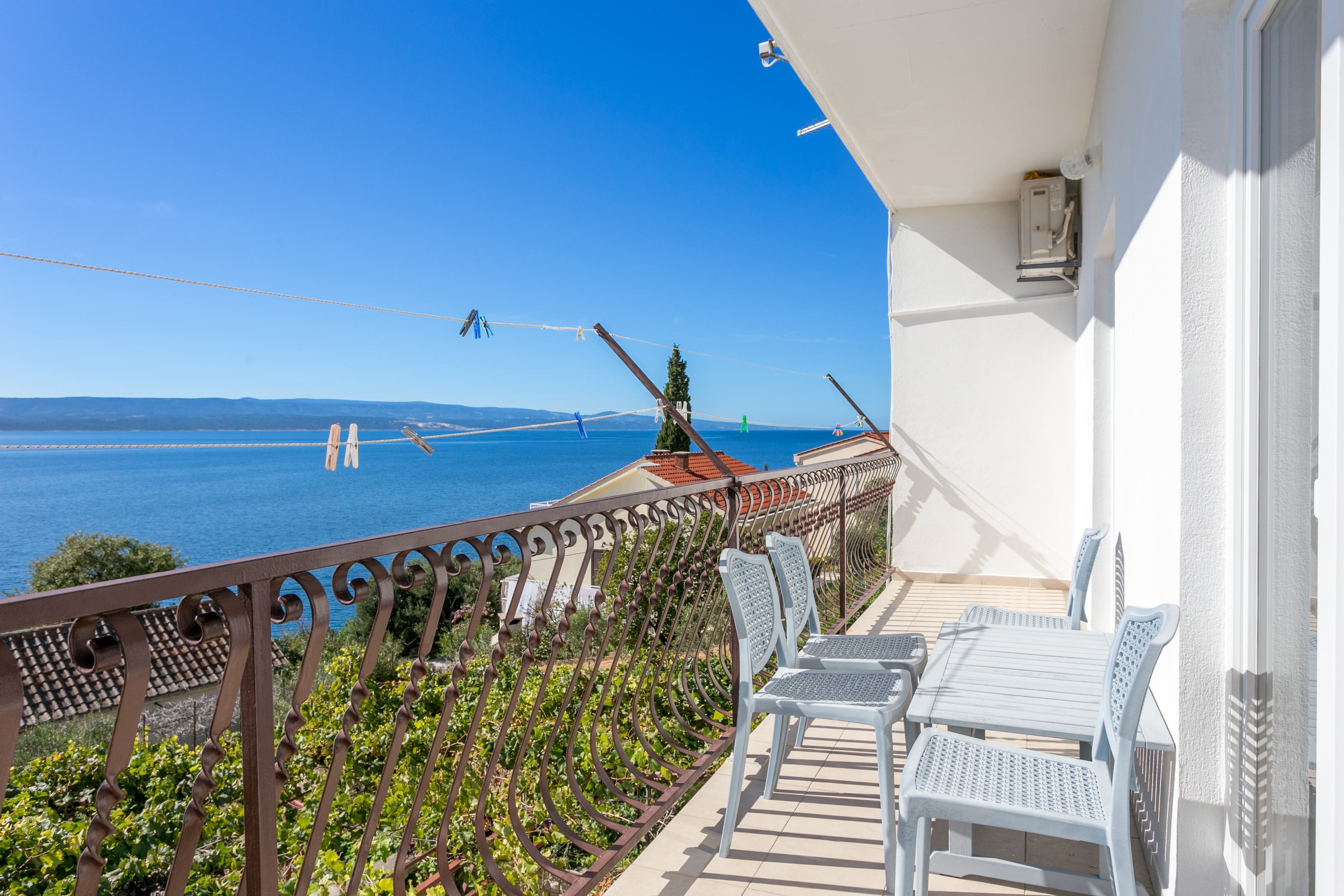 Two bedroom apartment with balcony and sea view Pisak, Omiš  A-c