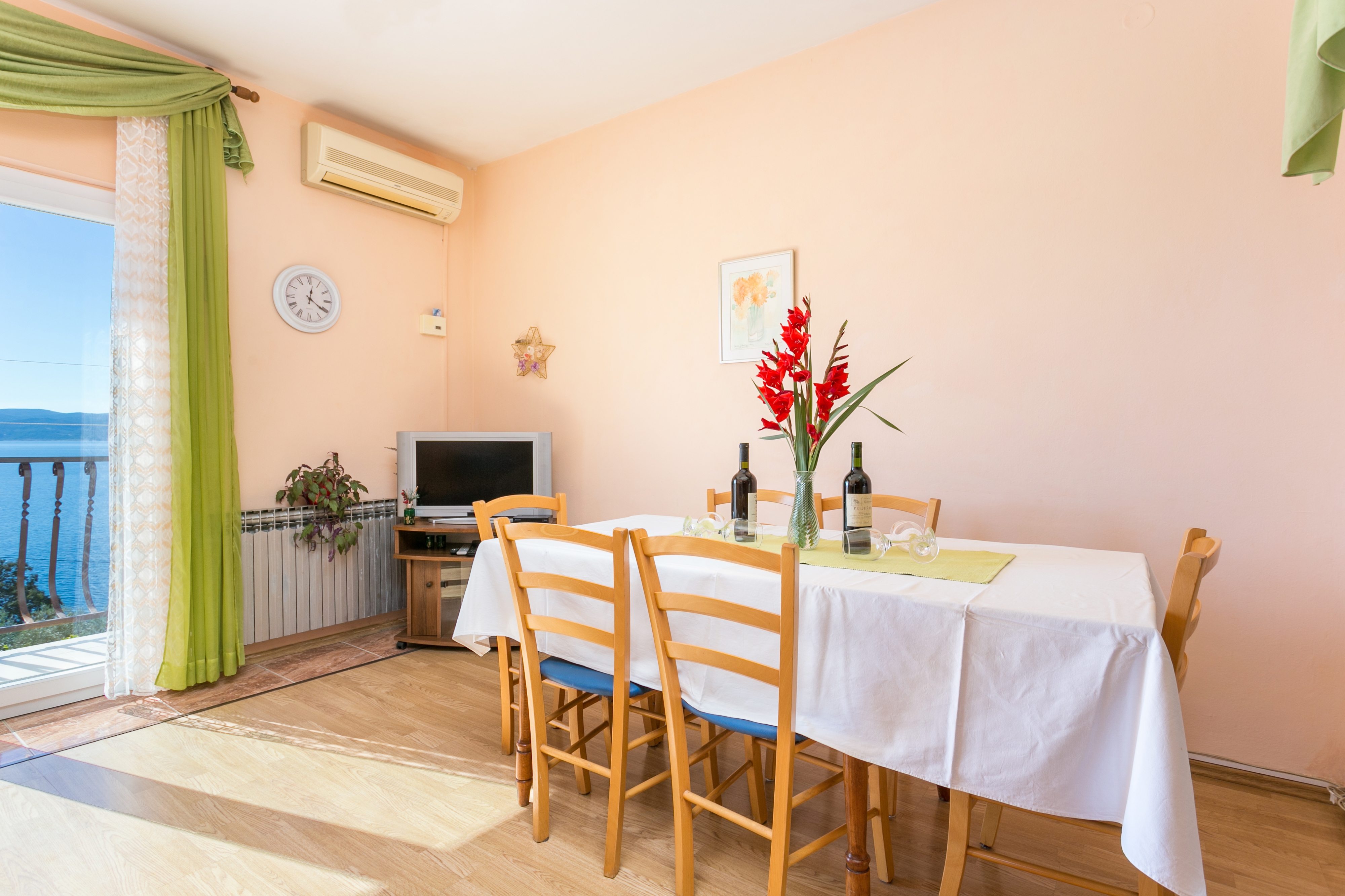 Top Omiš Pisak Top Omiš Pisak