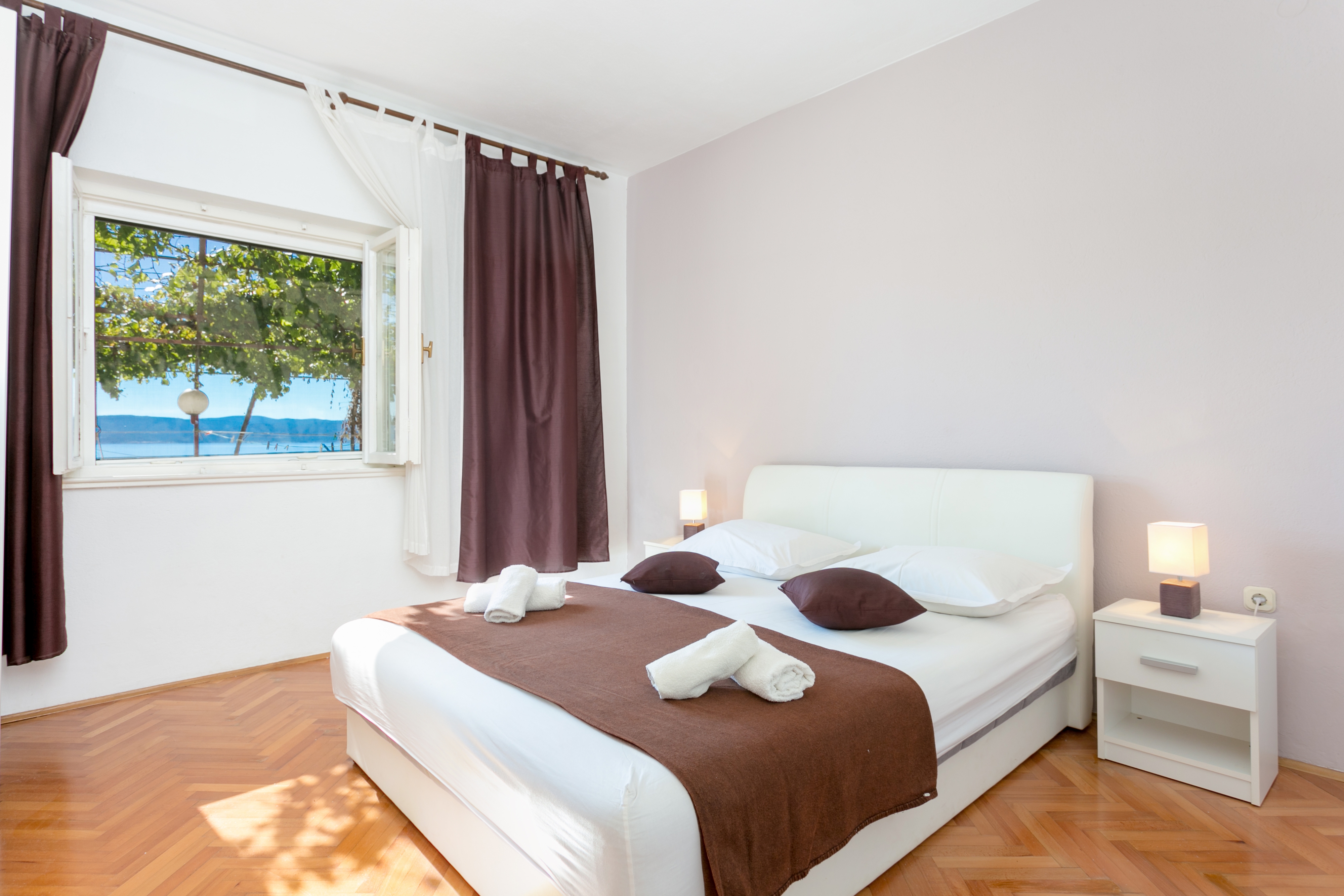 Three bedroom apartment with terrace and sea view Pisak, Omiš  A-f