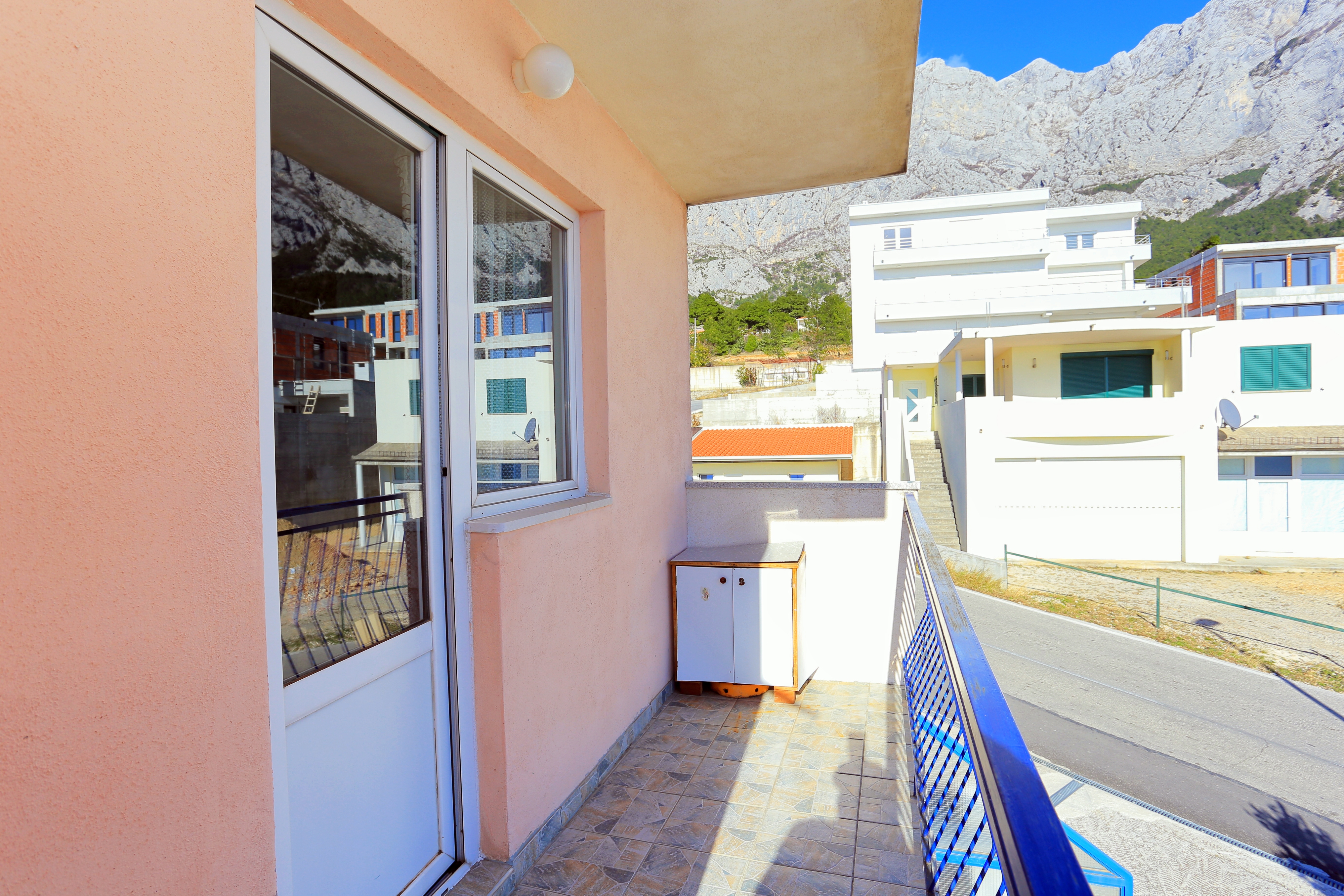 One bedroom apartment with balcony and sea view Makarska  A-a