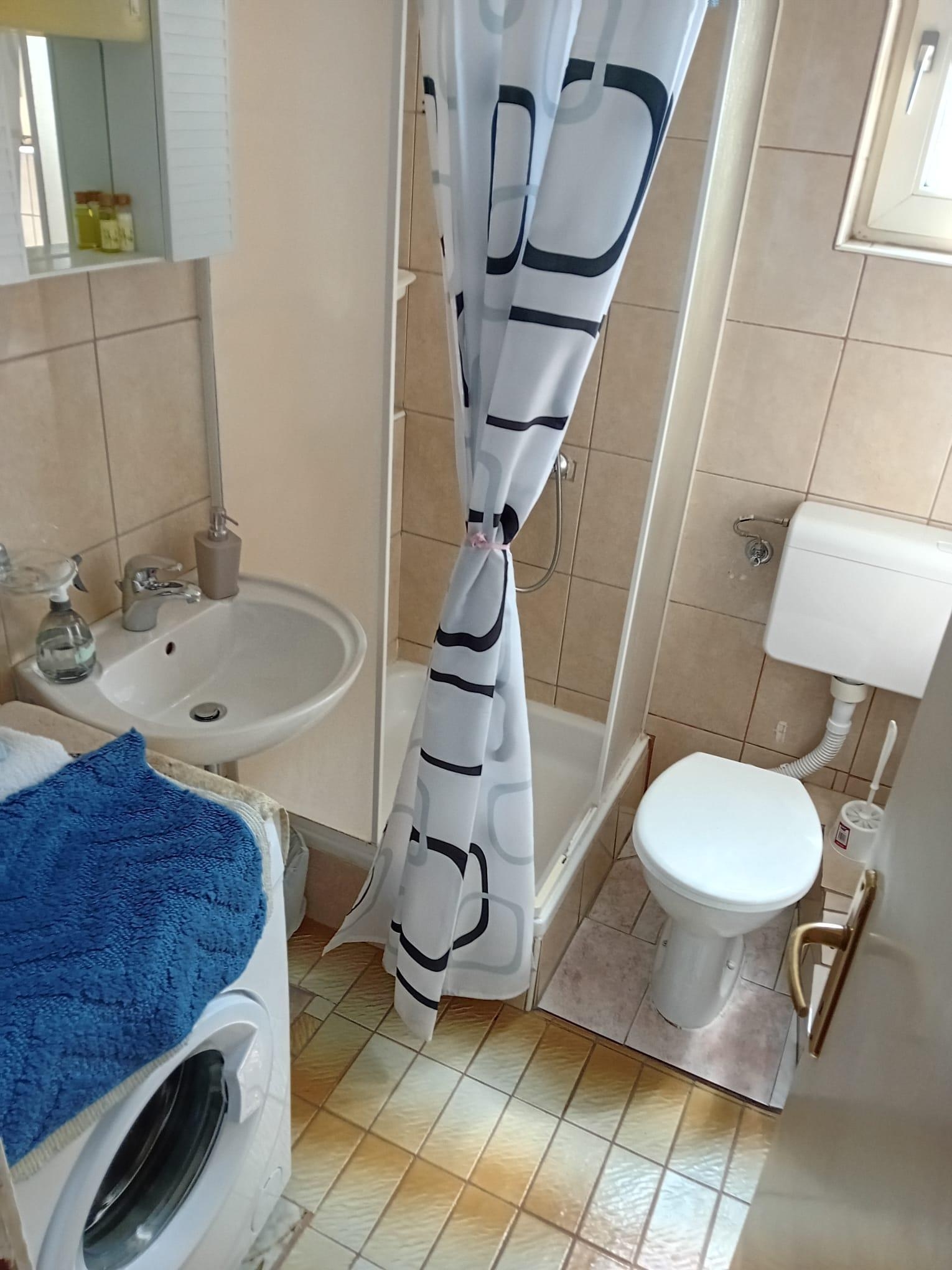 One bedroom apartment with balcony and sea view Makarska  A-a