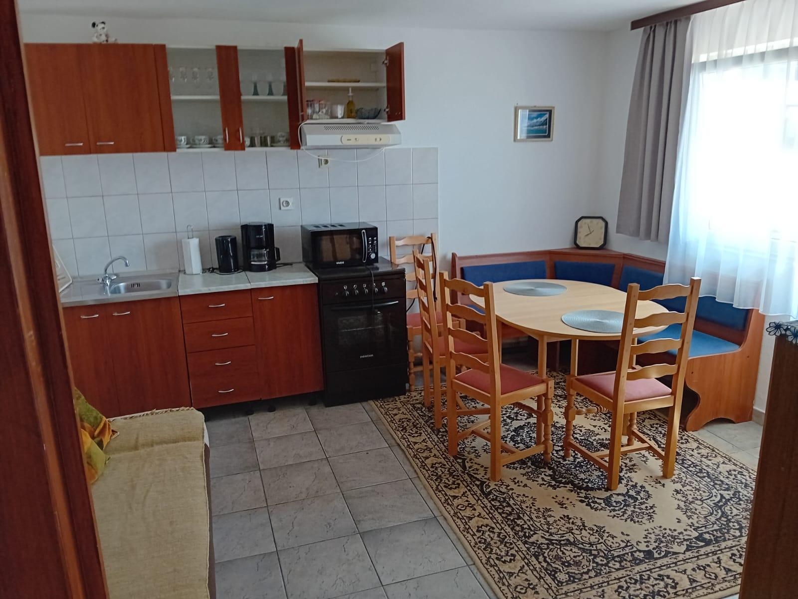 One bedroom apartment with balcony and sea view Makarska  A-a