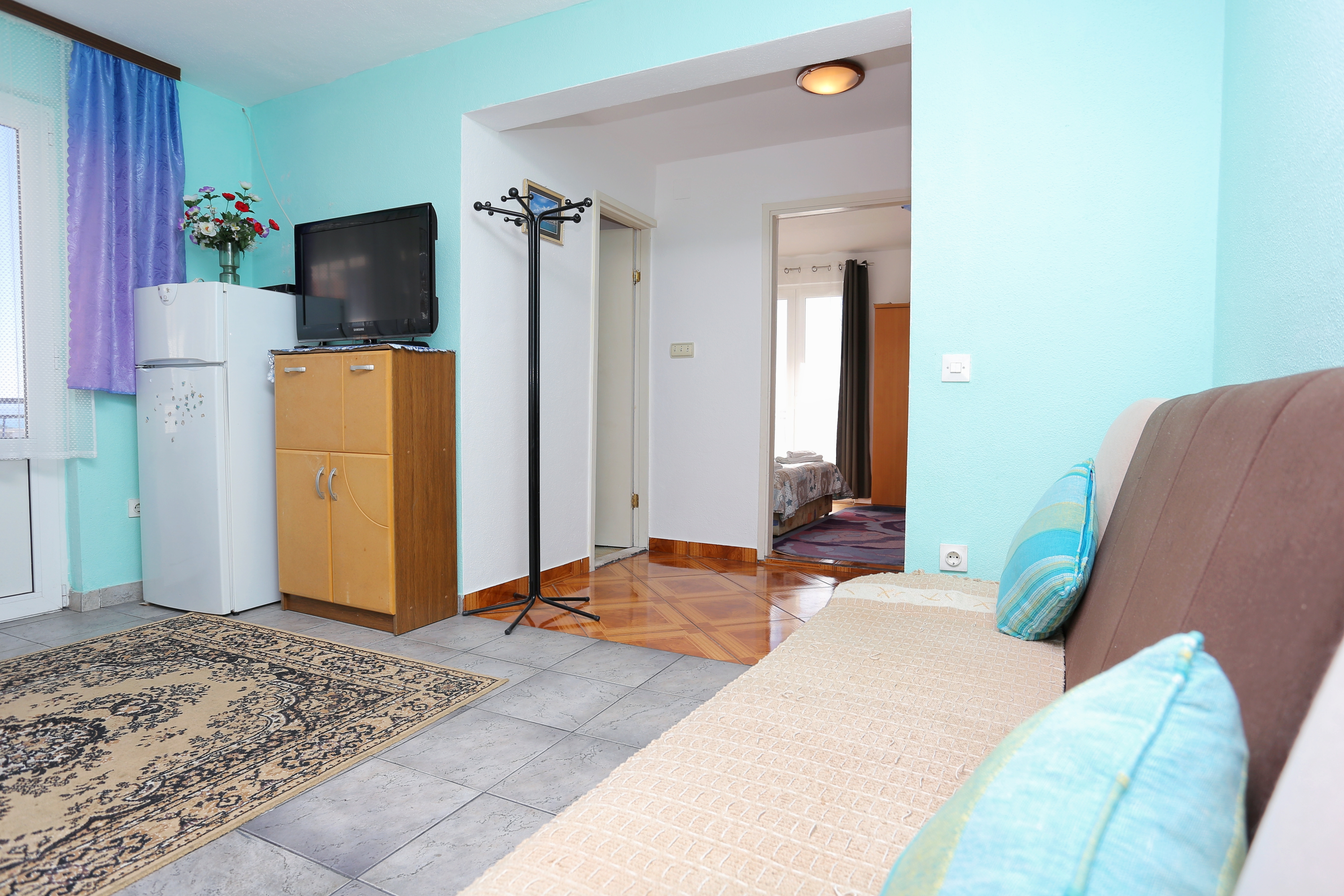 One bedroom apartment with balcony and sea view Makarska  A-a