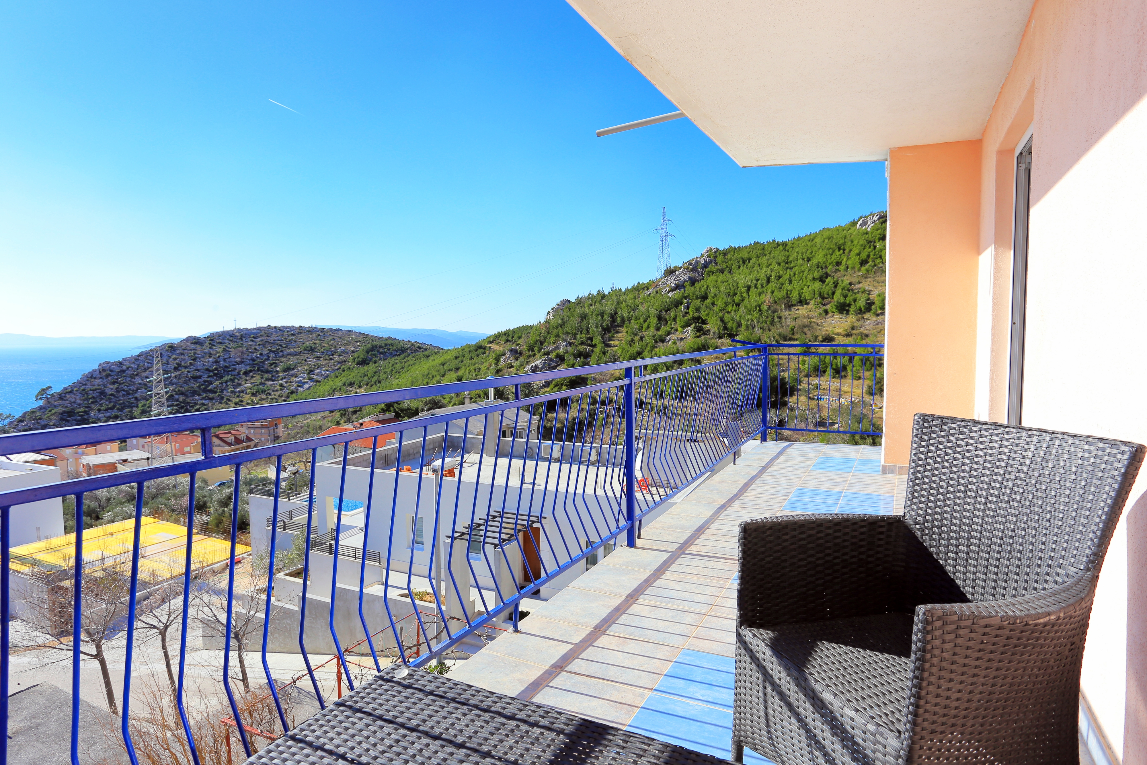 Studio flat with balcony and sea view Makarska  AS-a