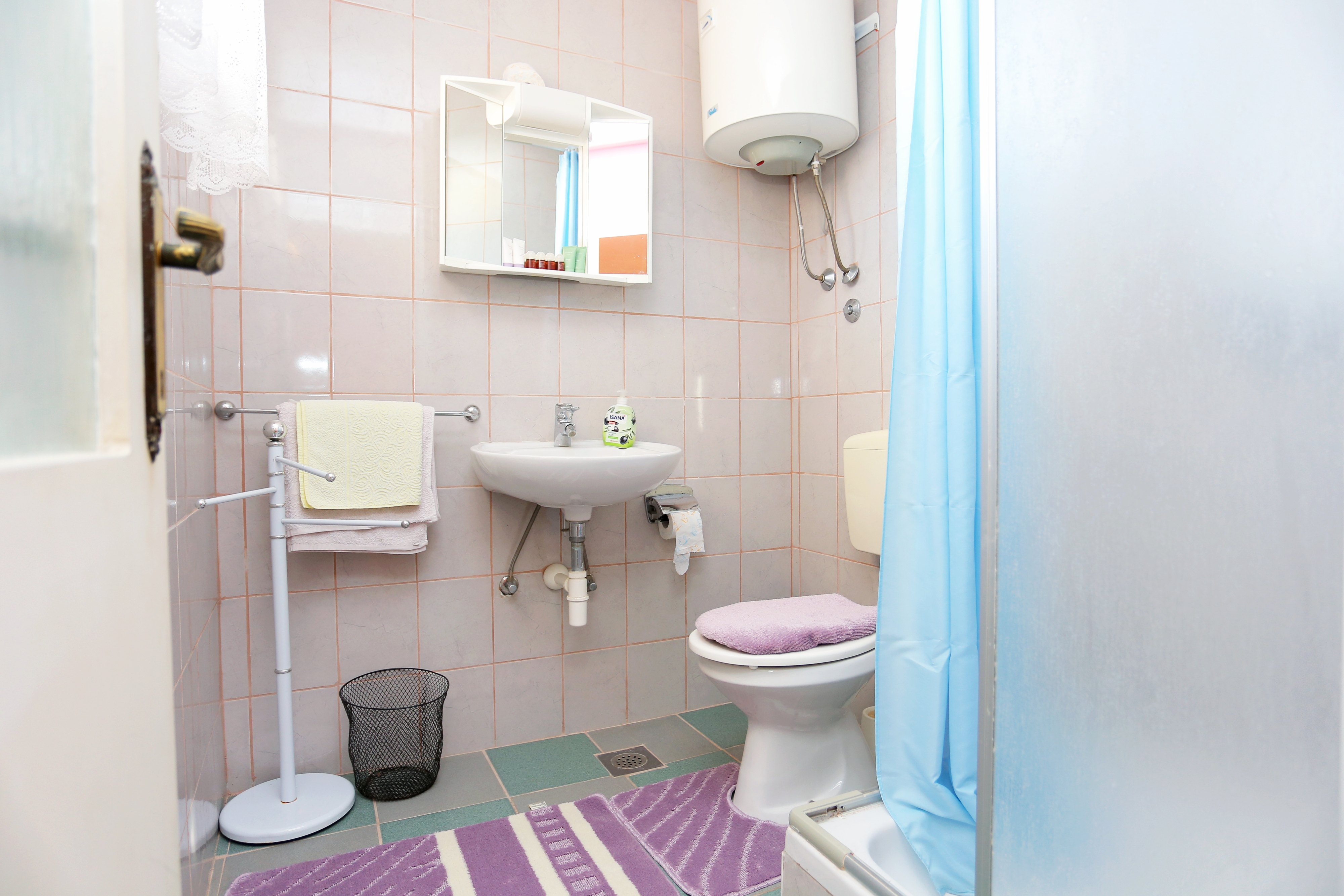 Studio flat with balcony and sea view Makarska  AS-b