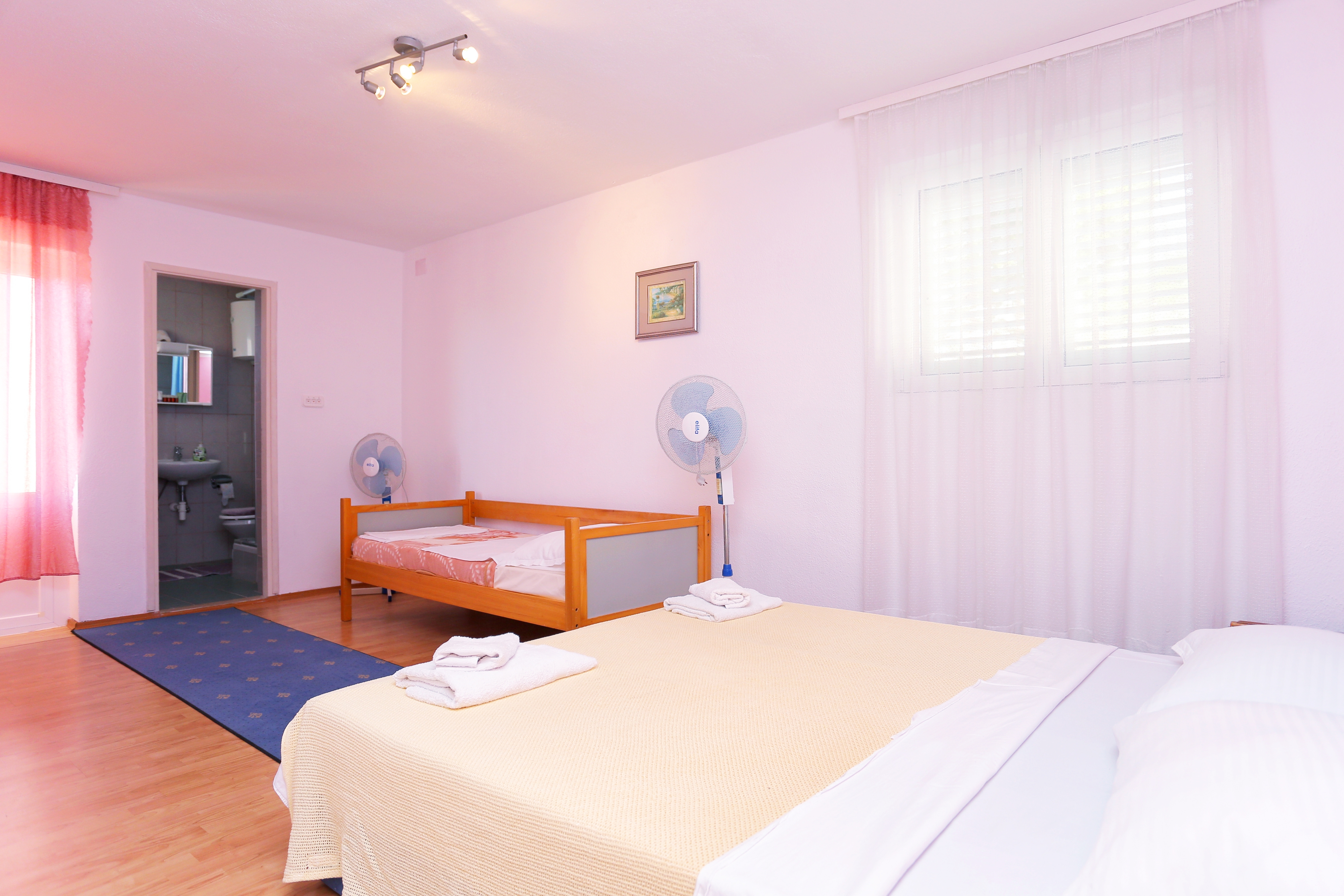Studio flat with balcony and sea view Makarska  AS-b