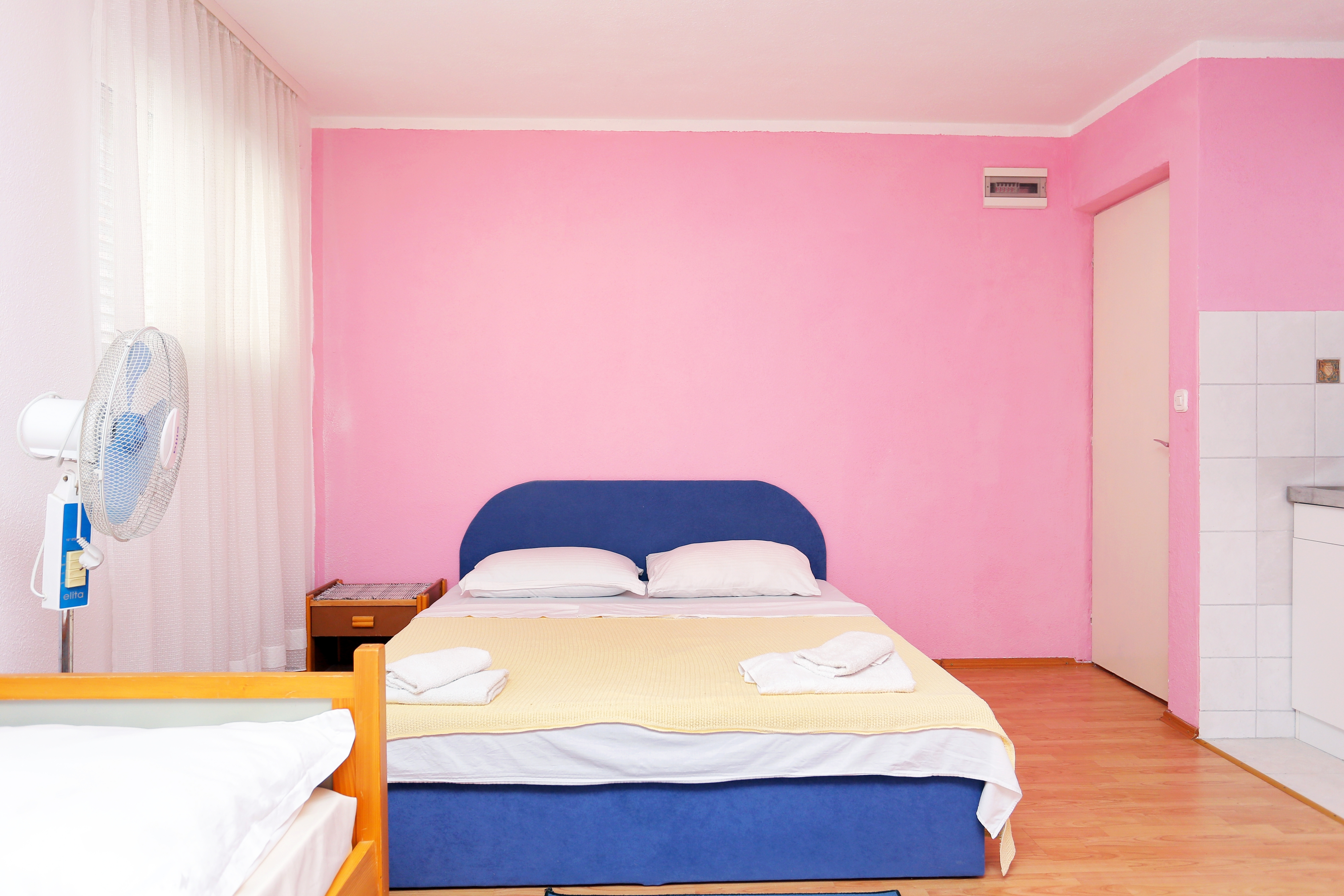 Studio flat with balcony and sea view Makarska  AS-b