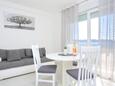 Blagovaonica Živogošće - Porat, Blagovaonica u smještaju tipa apartment, dostupna klima i WiFi.