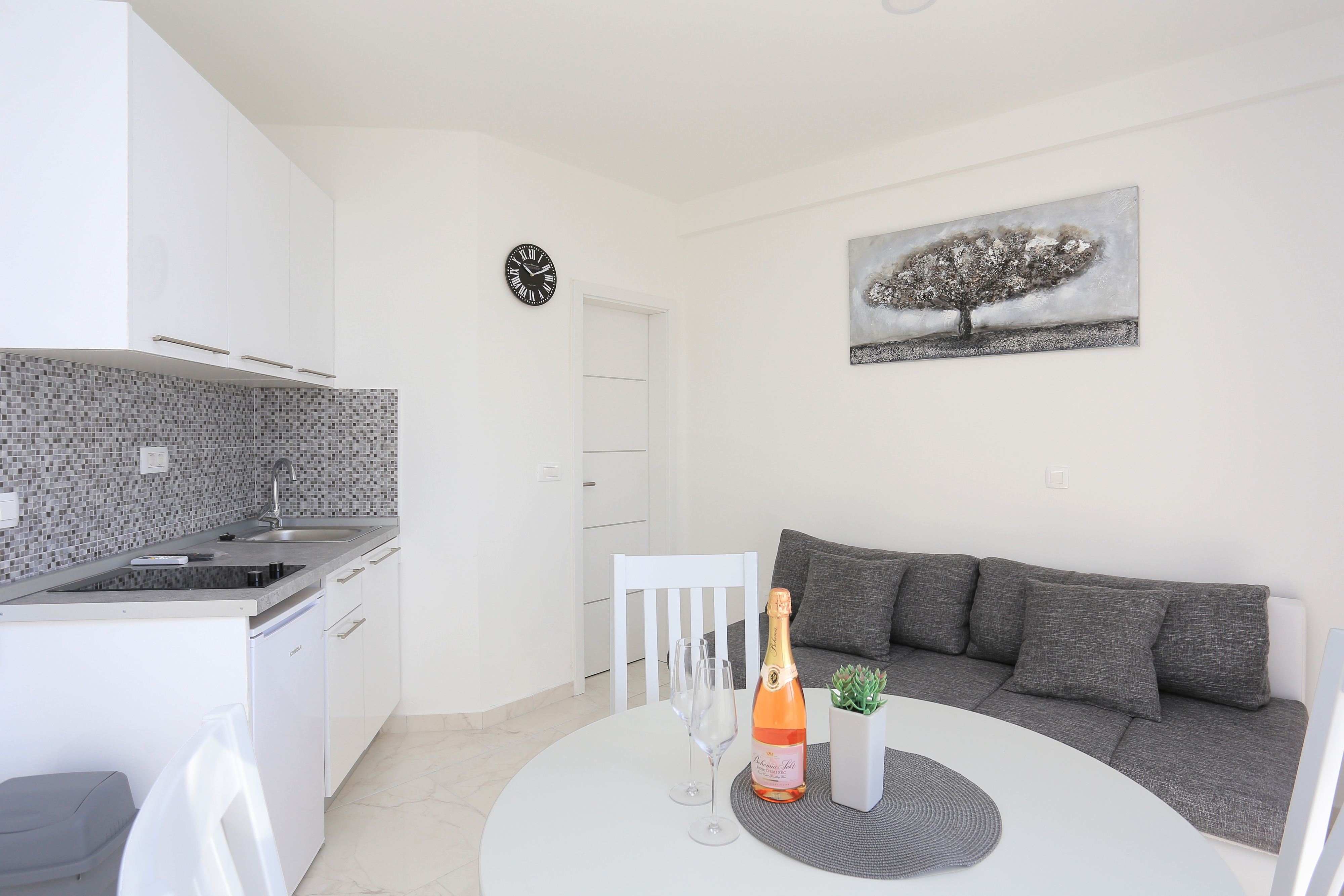 One bedroom apartment near beach Živogošće - Porat, Makarska (A-18150-a)