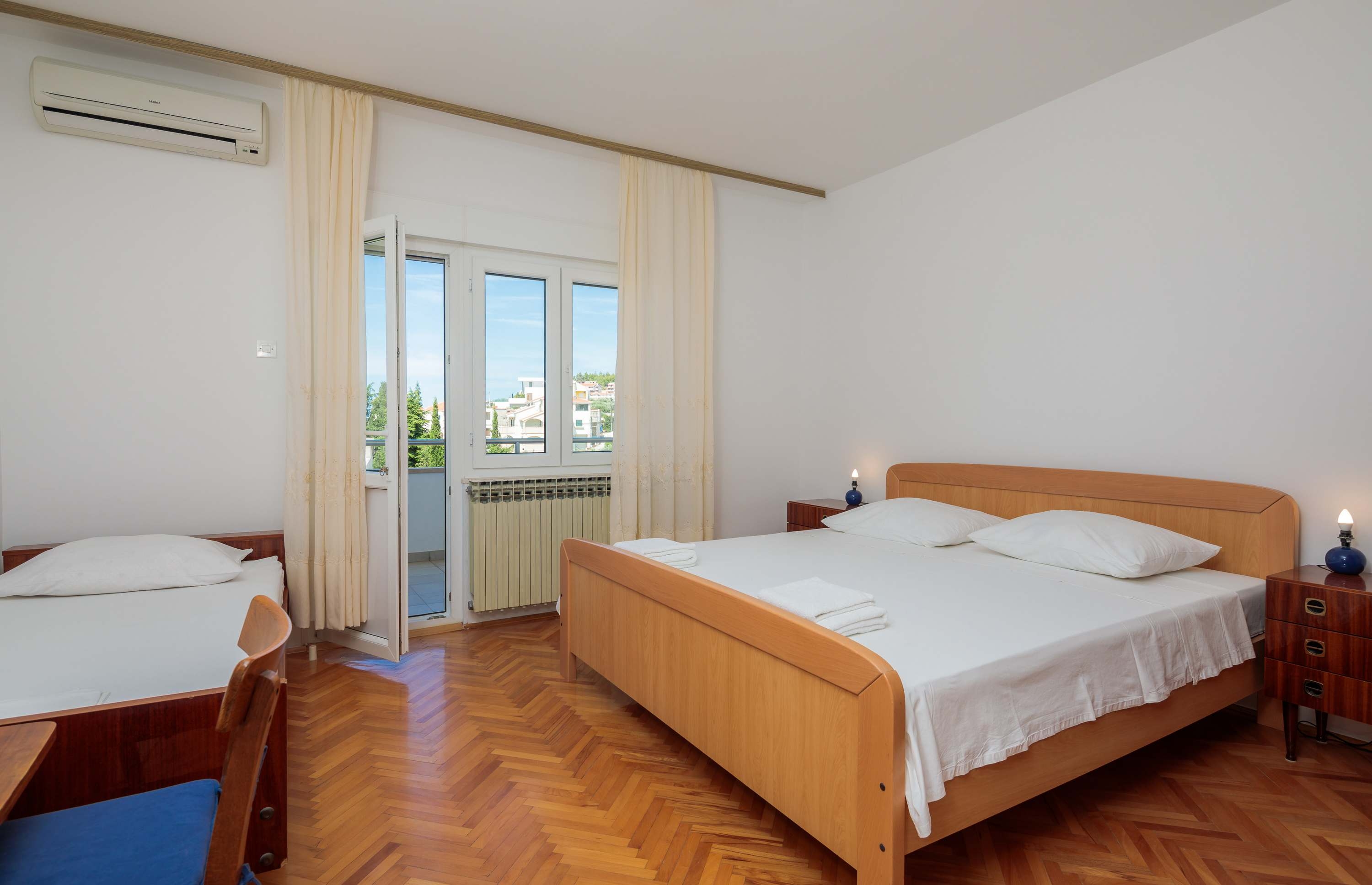 One bedroom apartment with balcony and sea view Duće, Omiš (A-18155-a) One bedroom apartment with balcony and sea view Duće, Omiš (A-18155-a)