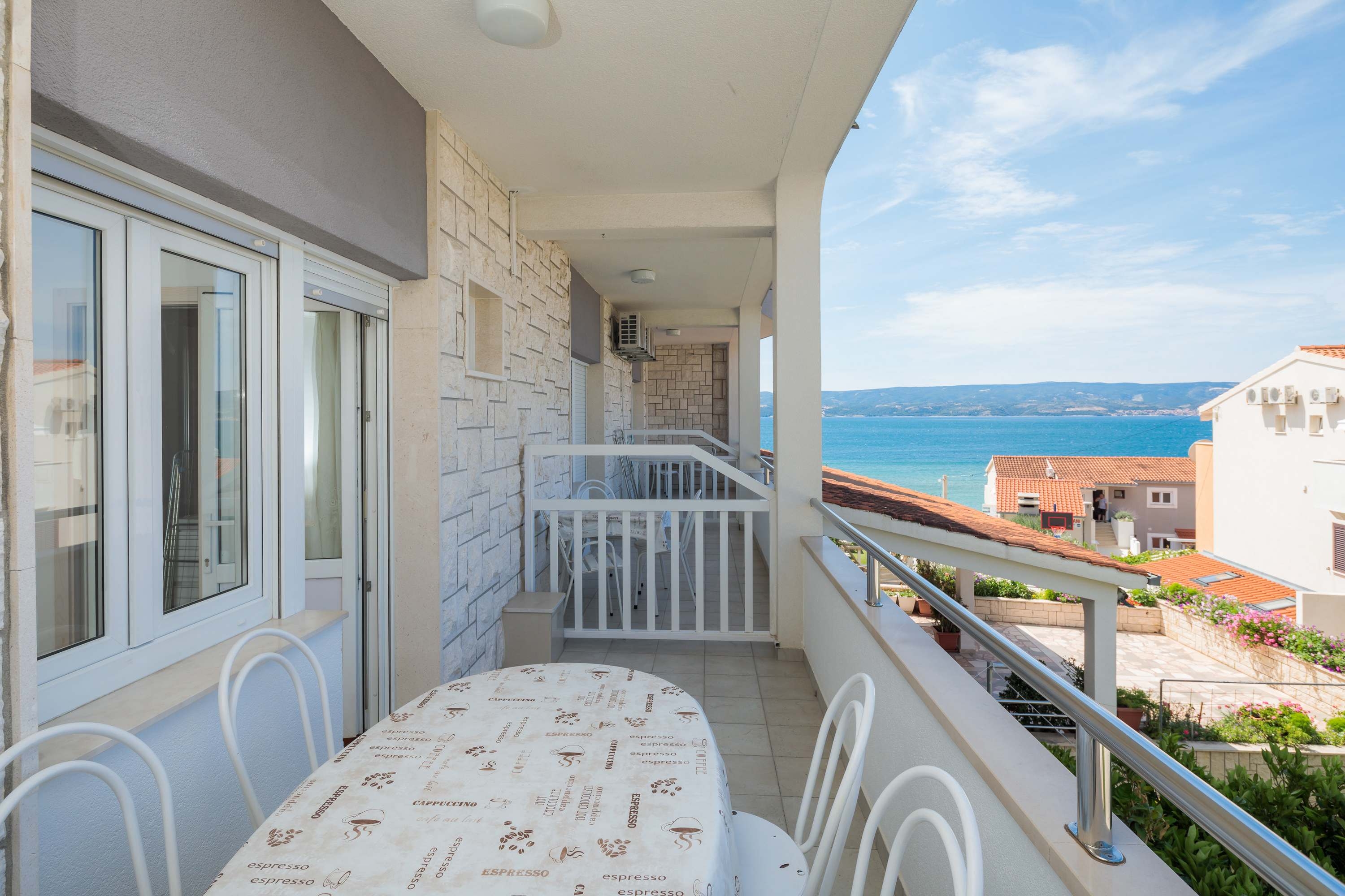 Two bedroom apartment with terrace and sea view Duće, Omiš  A-b