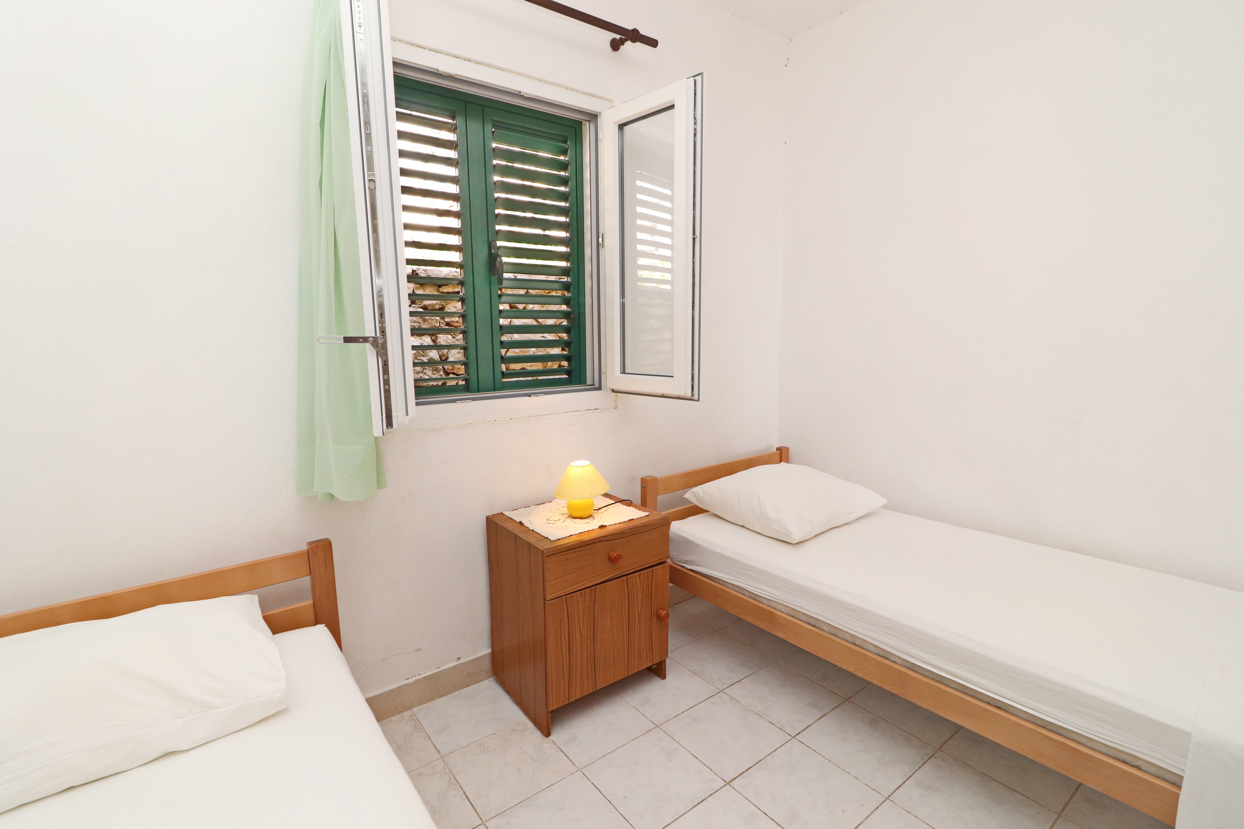 Three bedroom apartment with terrace and sea view Prižba, Korčula  A-a