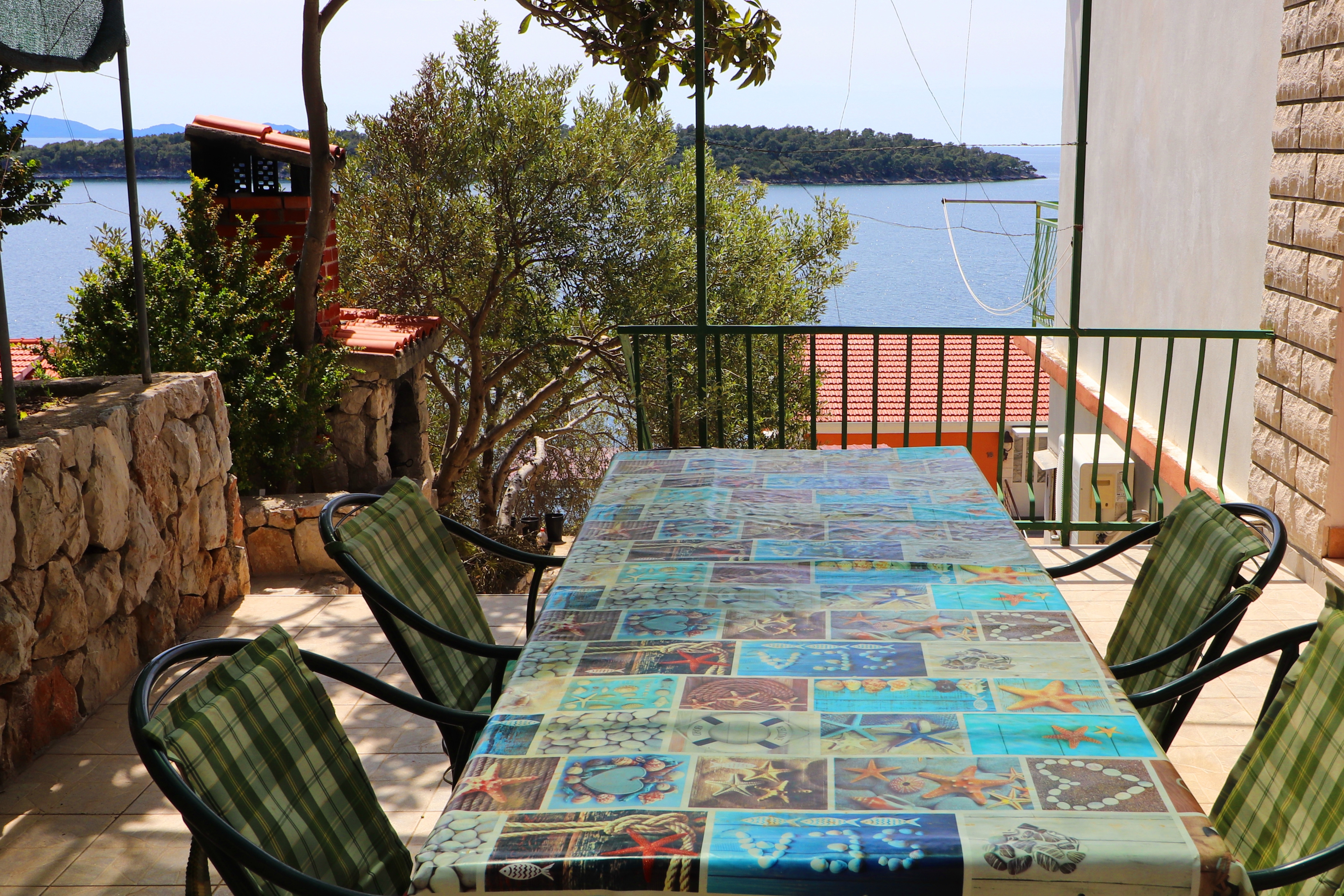 Three bedroom apartment with terrace and sea view Prižba, Korčula  A-a