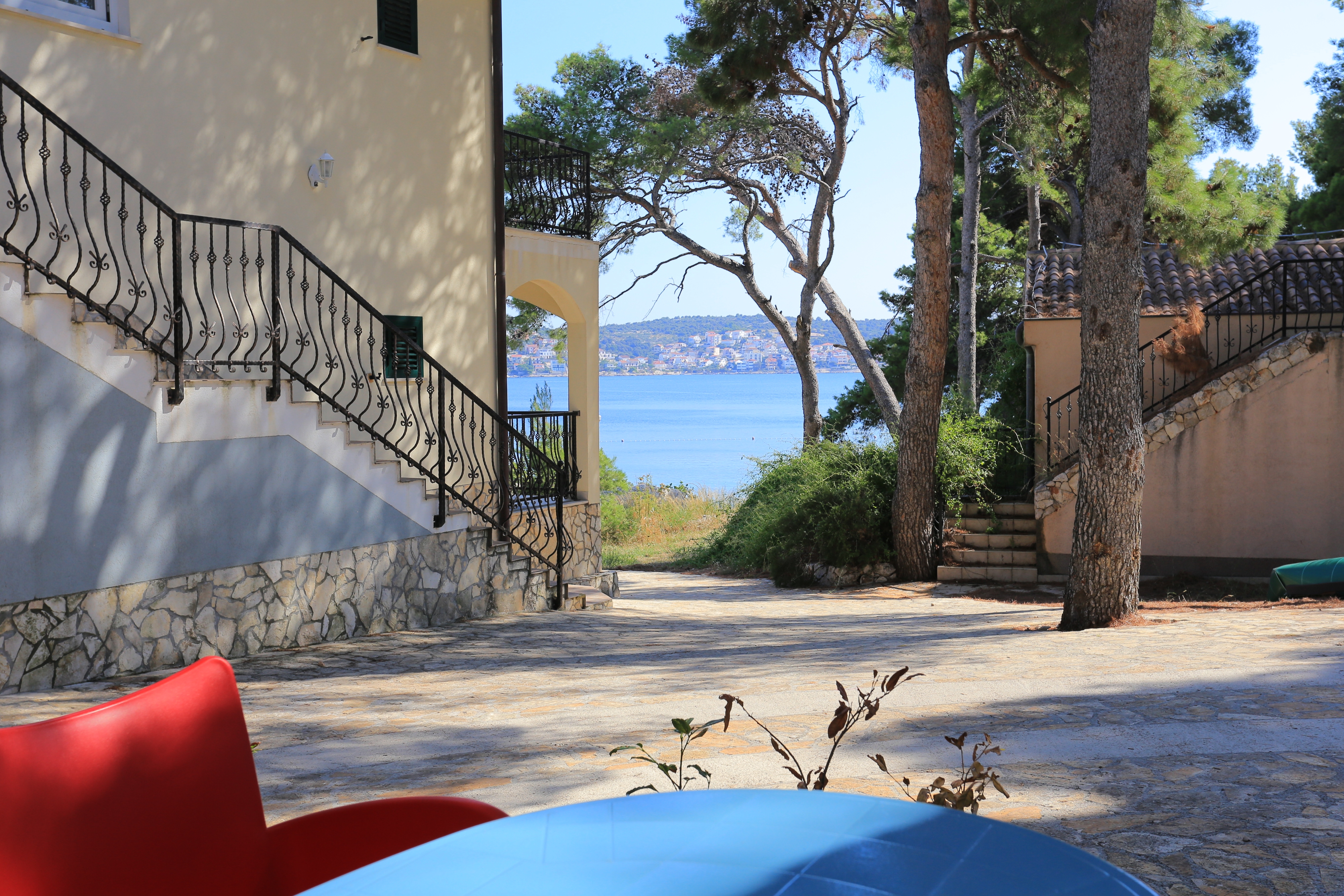 Two bedroom apartment with terrace and sea view Rogoznica  A-a