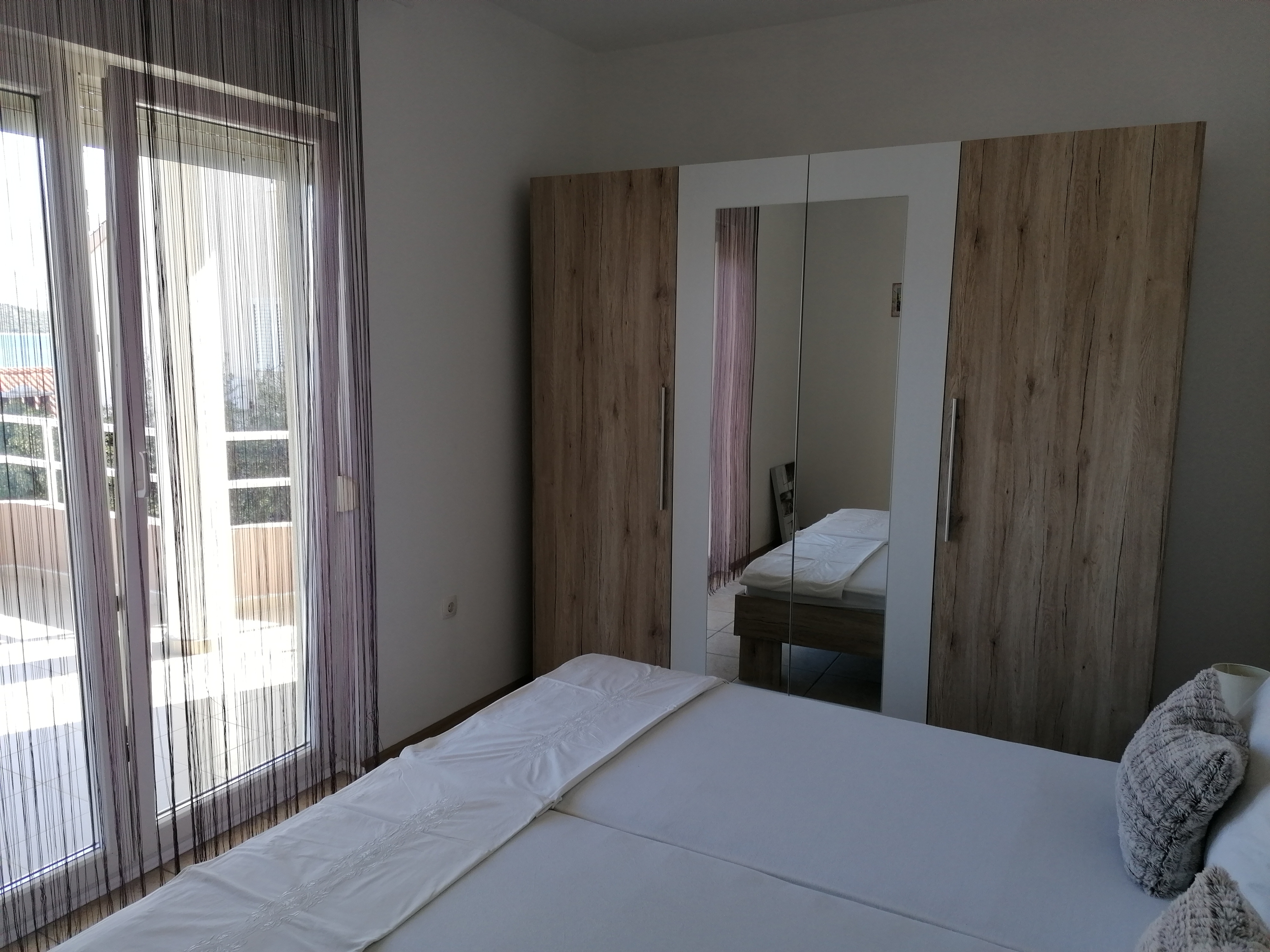 Three bedroom apartment near beach Sevid, Trogir  A-a