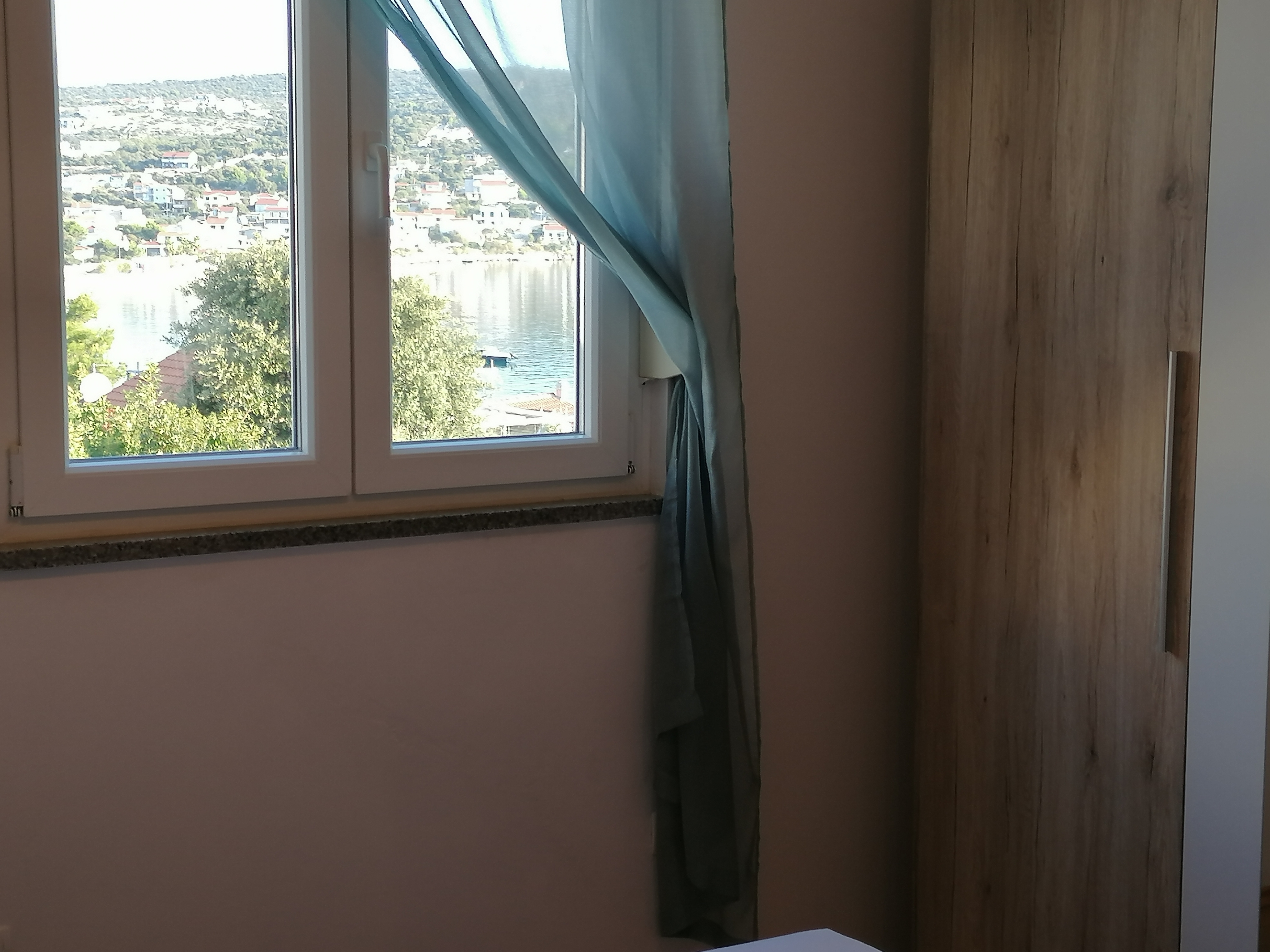 Three bedroom apartment near beach Sevid, Trogir  A-a