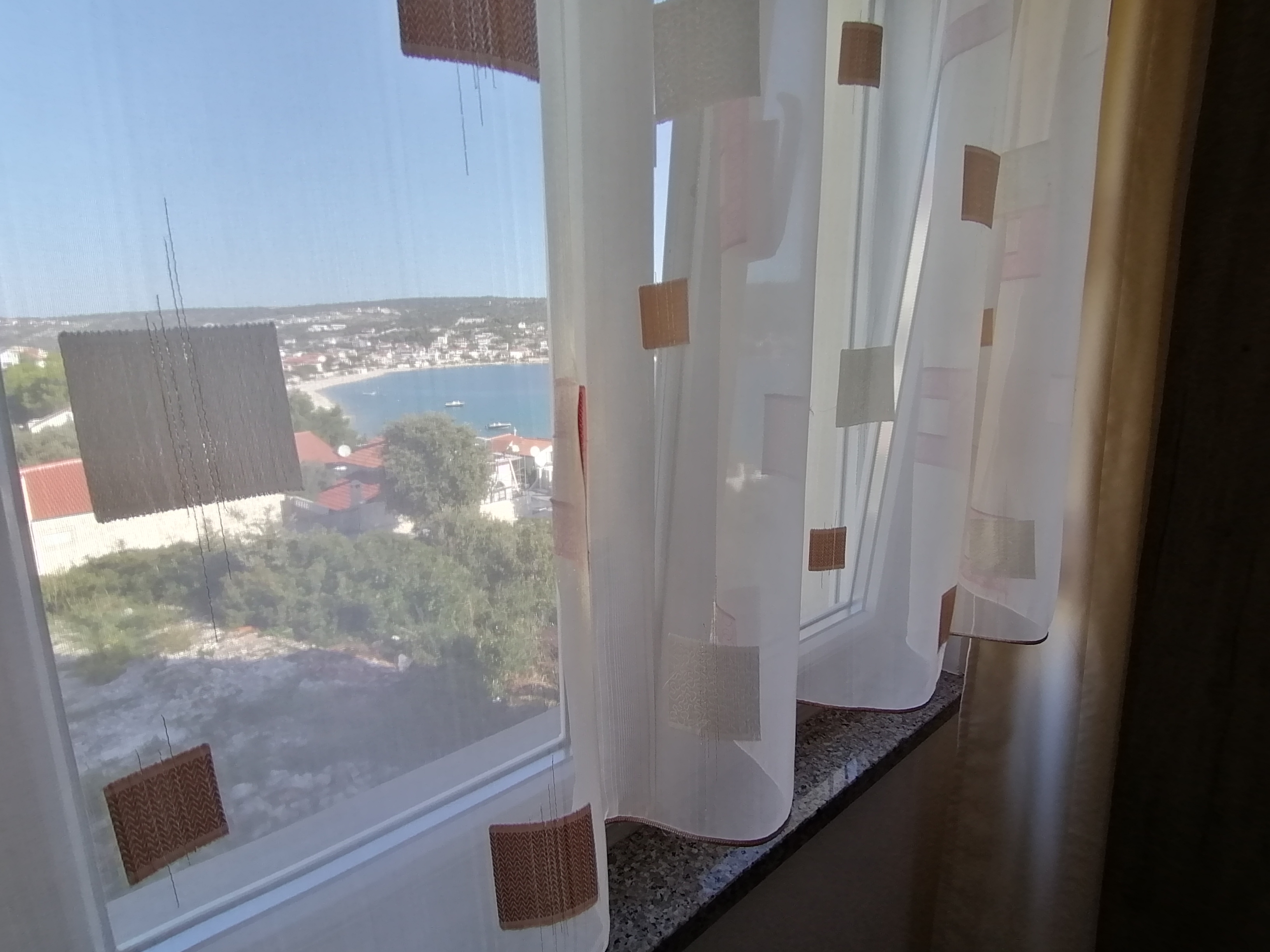 One bedroom apartment near beach Sevid, Trogir  A-b