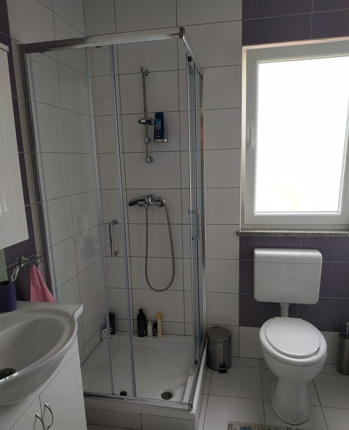 One bedroom apartment near beach Sevid, Trogir  A-c
