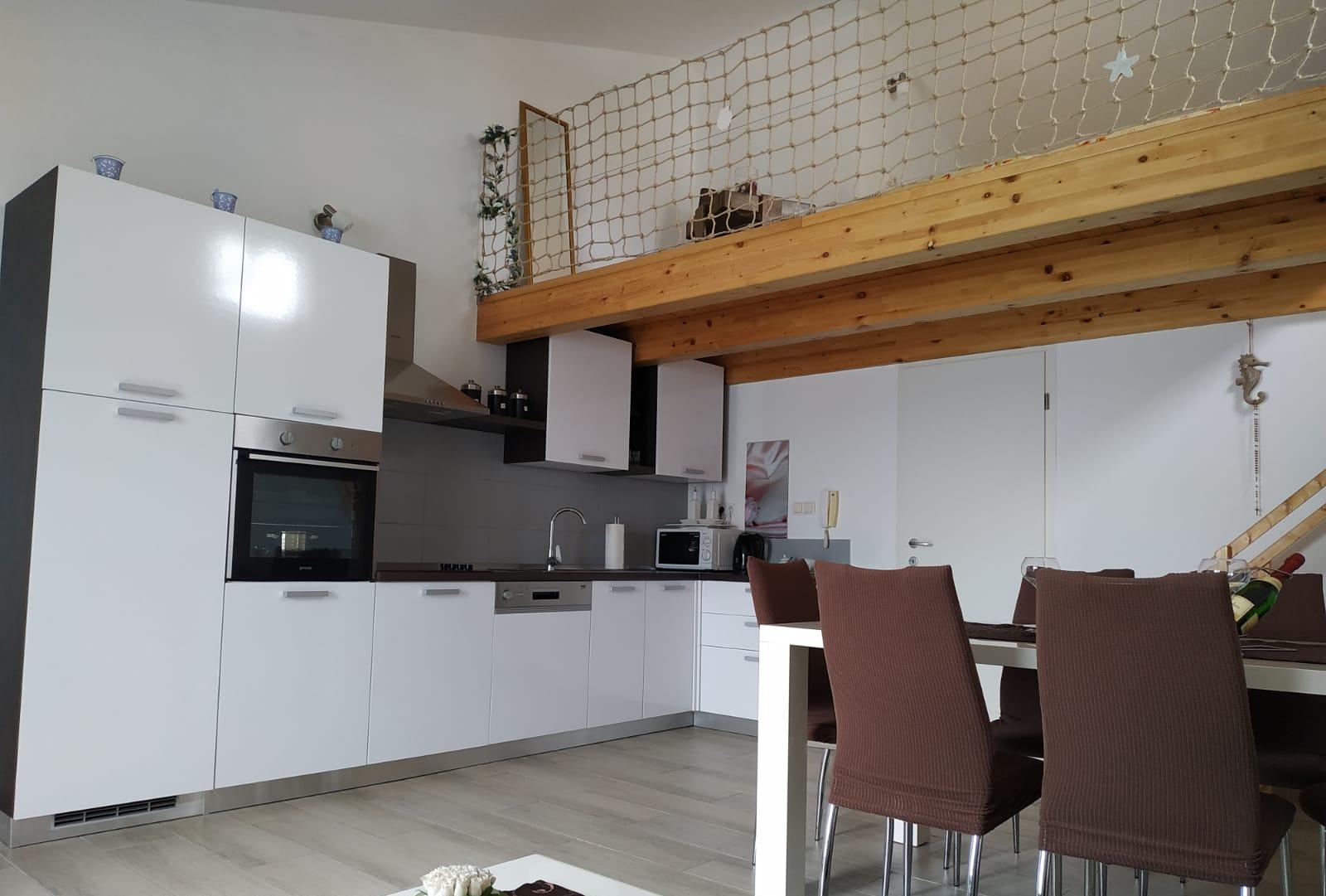 One bedroom apartment near beach Sevid, Trogir  A-c