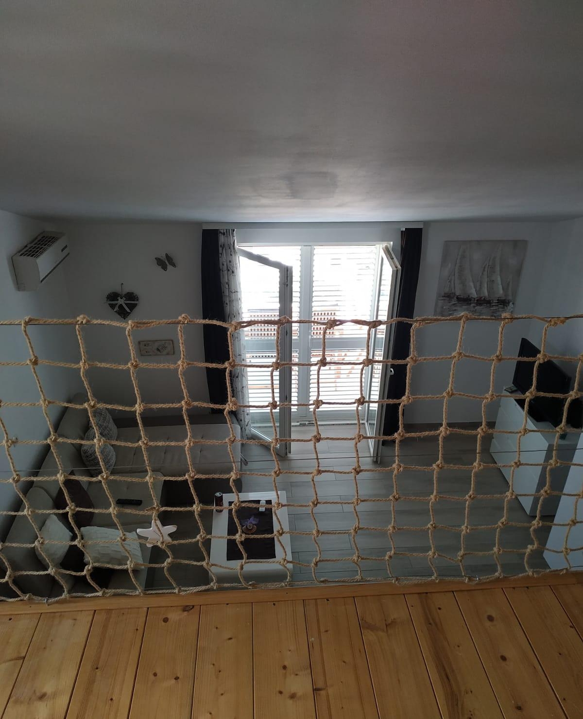 One bedroom apartment near beach Sevid, Trogir  A-c