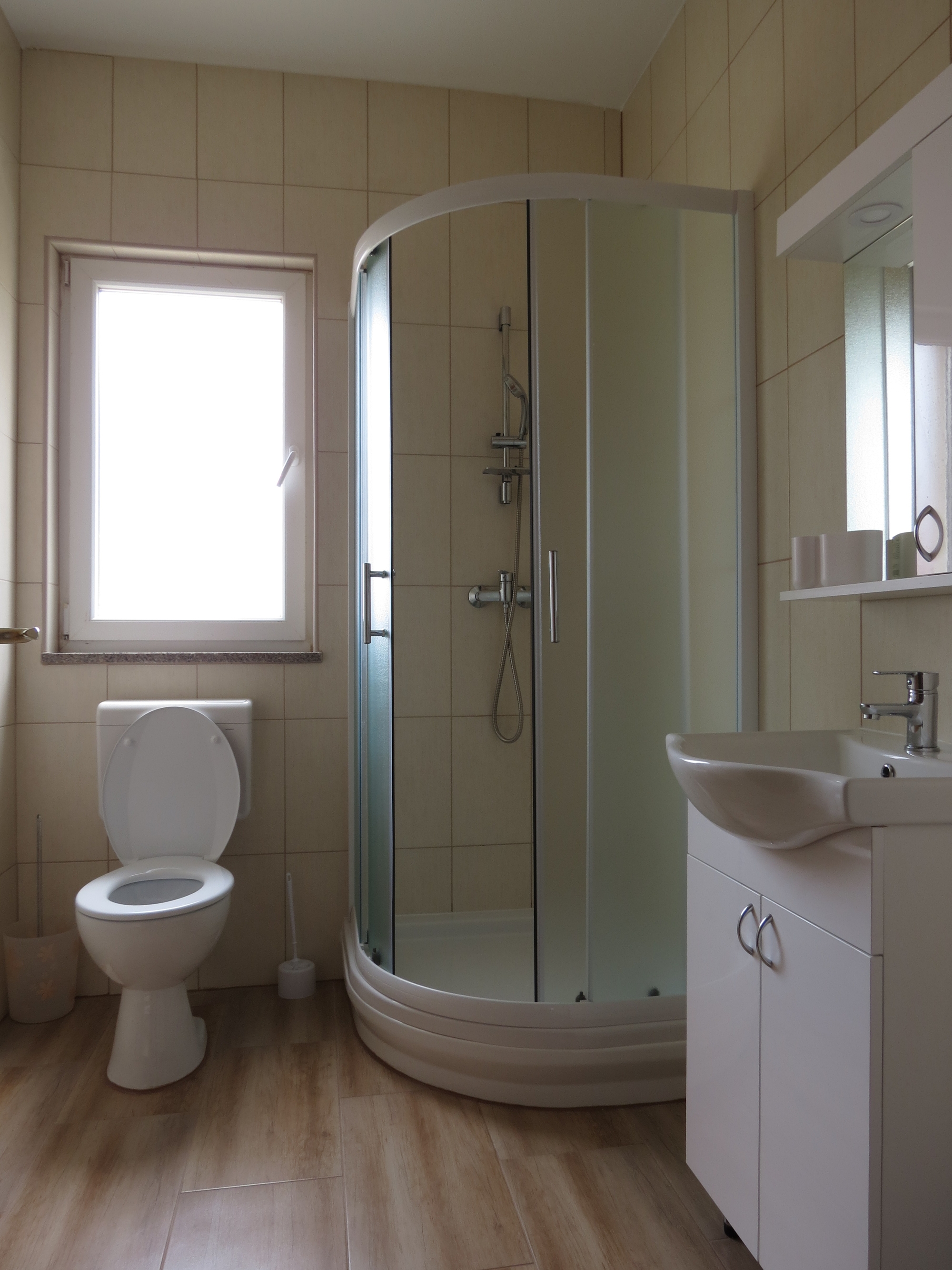 Two bedroom apartment near beach Sevid, Trogir  A-d