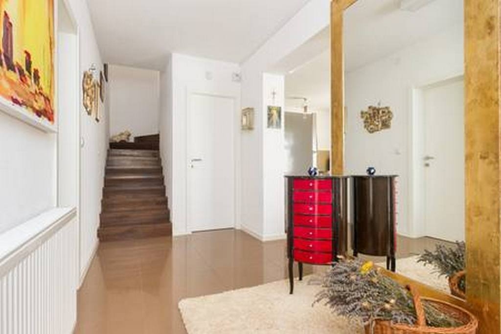Four bedroom house with terrace Bisko, Zagora  K