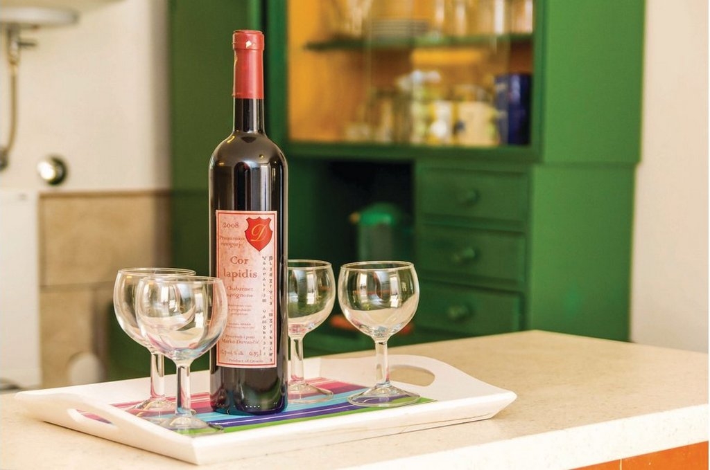 Top Karlobag Cesarica Top Karlobag Cesarica