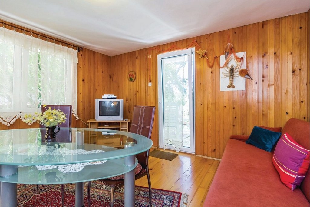 Four-bedroom house with terrace Cesarica, Karlobag (K-18210)