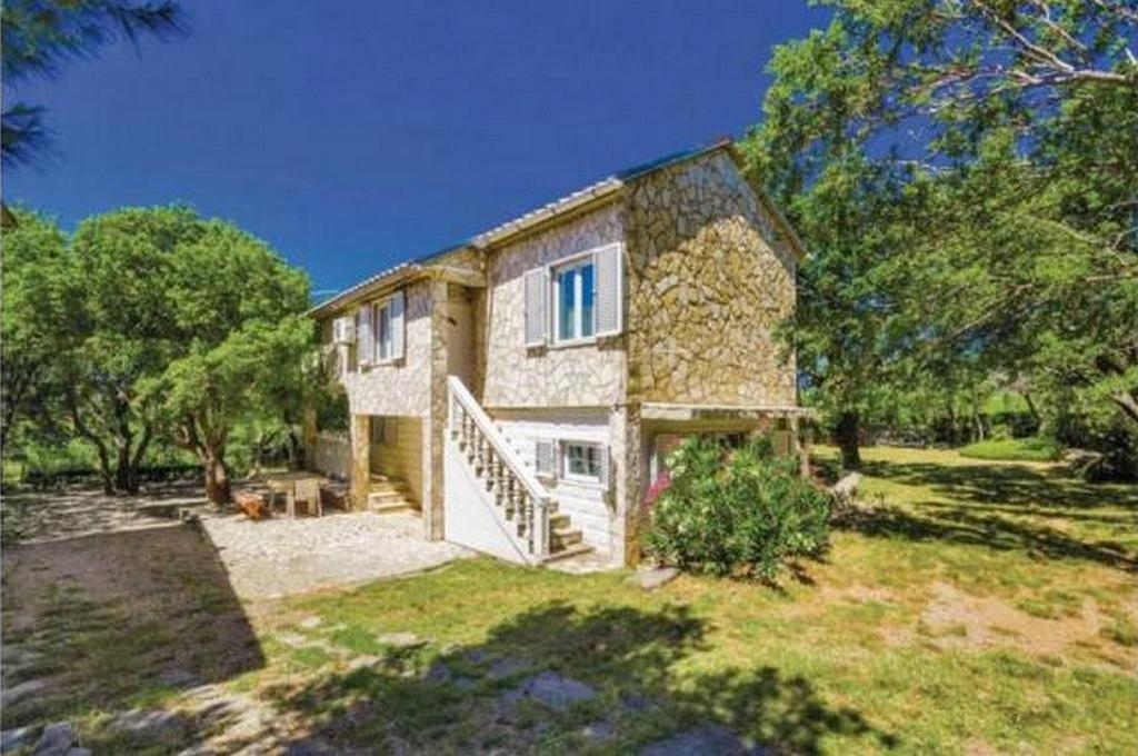 Four-bedroom house with terrace Cesarica, Karlobag (K-18210) Four-bedroom house with terrace Cesarica, Karlobag (K-18210)